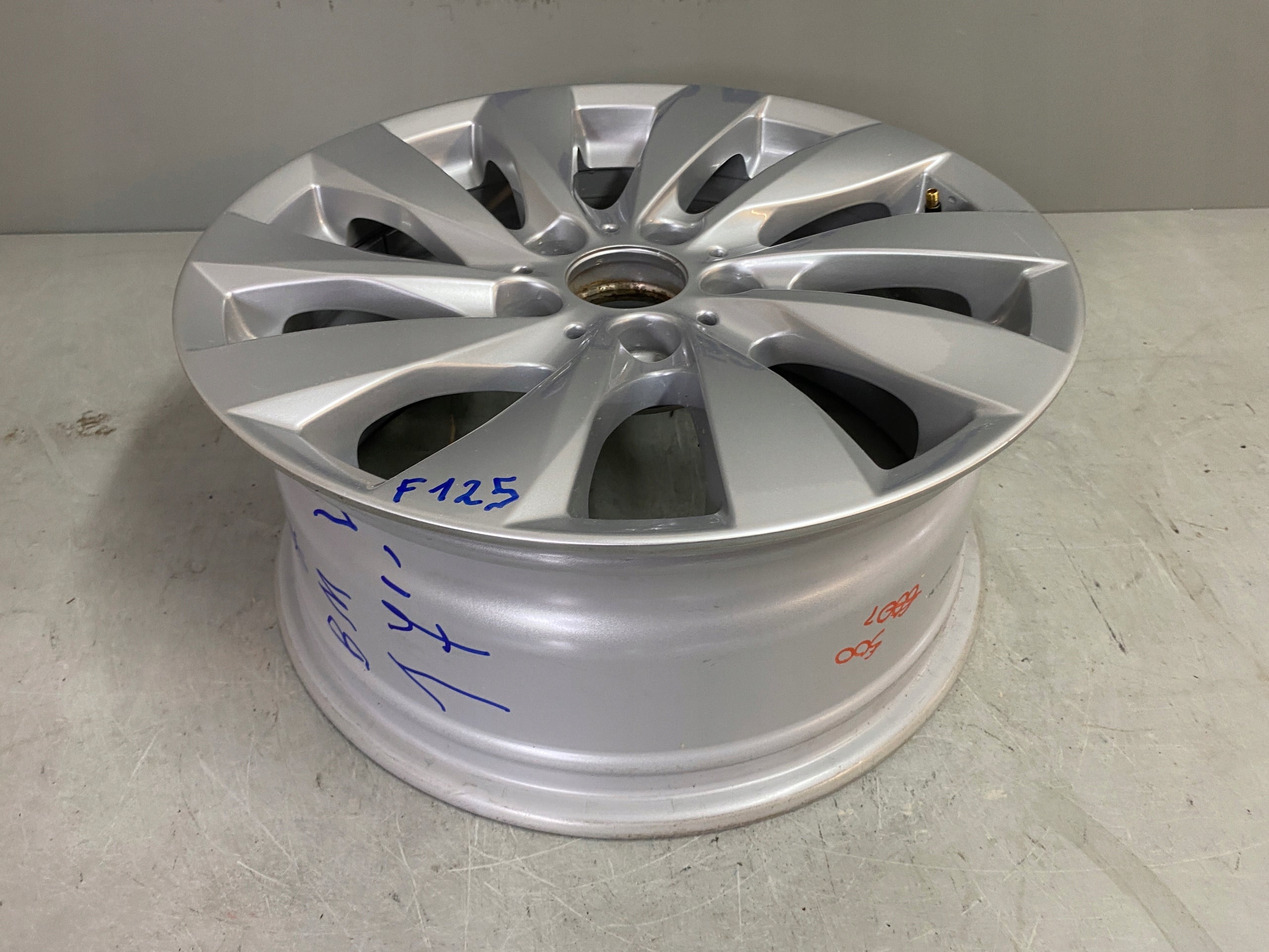 1x Alu Felge BMW F20 F21 F20 F21 F22 X1 17 Zoll 7.5J 5x120 43ET 6796206