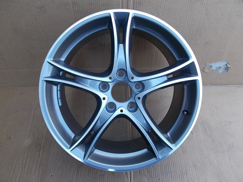 1x Alu Felge BMW F20 X1 Aluminum rim 19 Zoll 8.0J 5x120