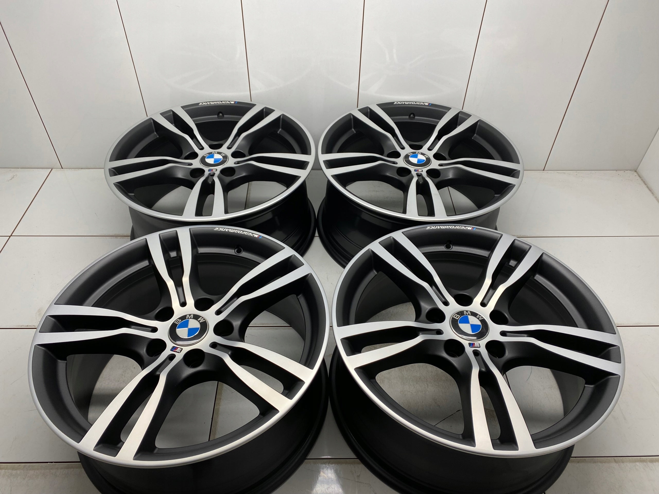 Alu Felge BMW F30 F31 X1 F30 F31 Aluminum rim 18 Zoll 8.0J 5x120