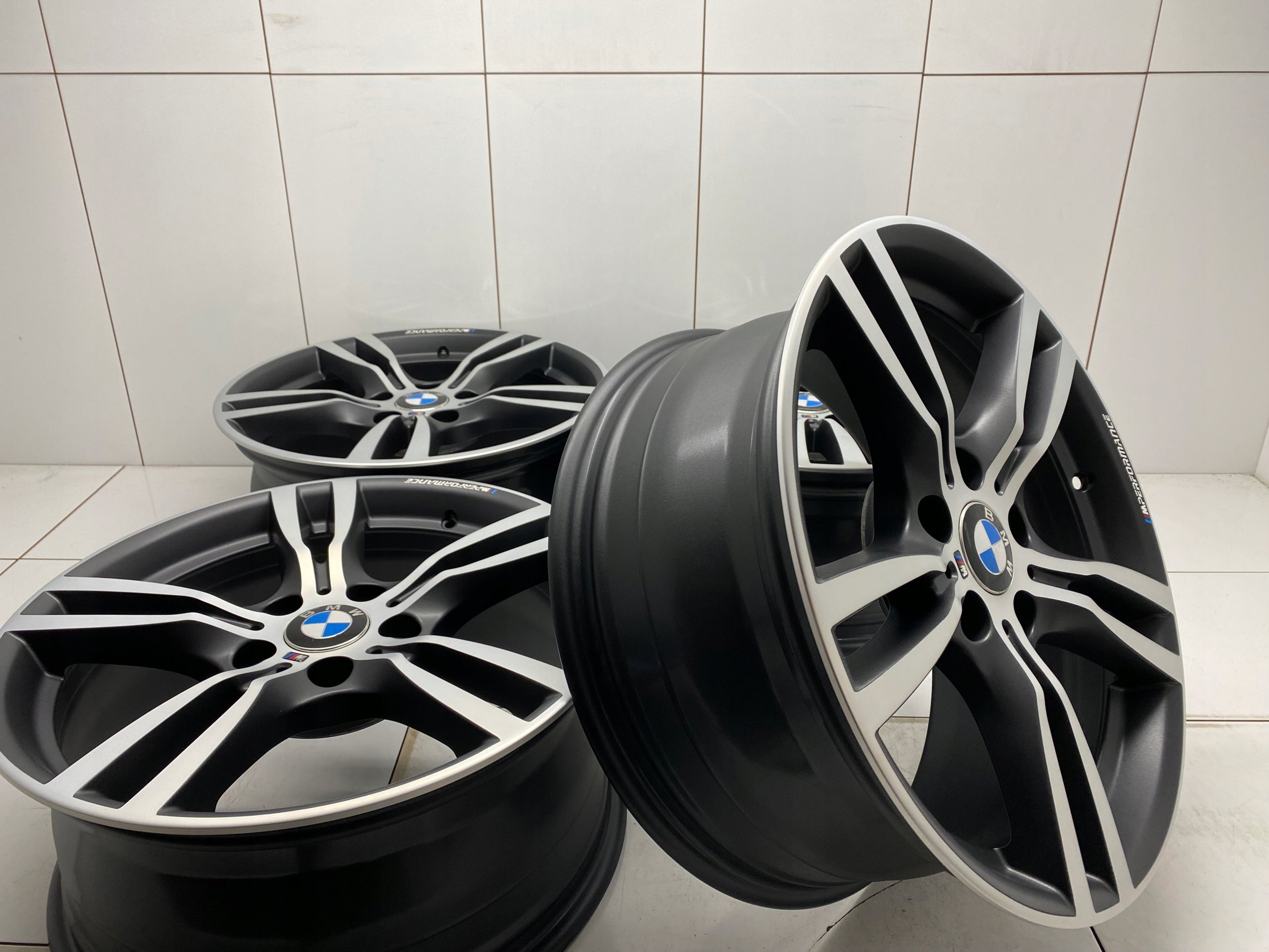 Alu Felge BMW F30 F31 X1 F30 F31 Aluminum rim 18 Zoll 8.0J 5x120