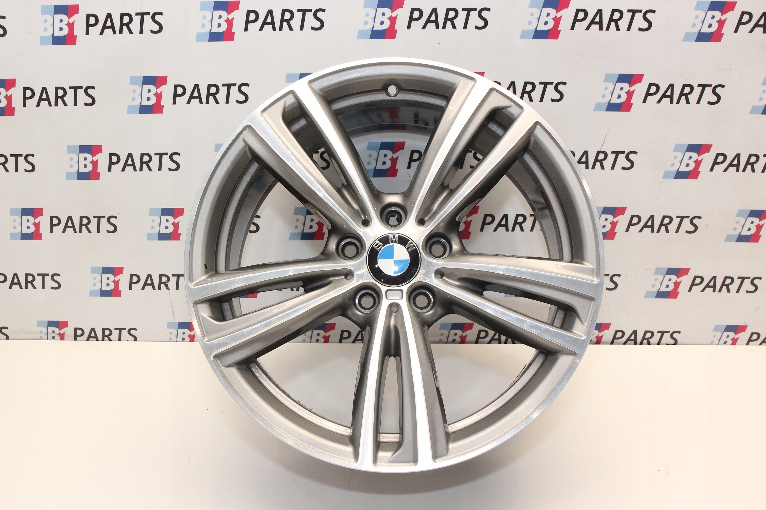 1x Alu Felge BMW F32 X1 Aluminum rim 19 Zoll 8.5J 5x120 7846781