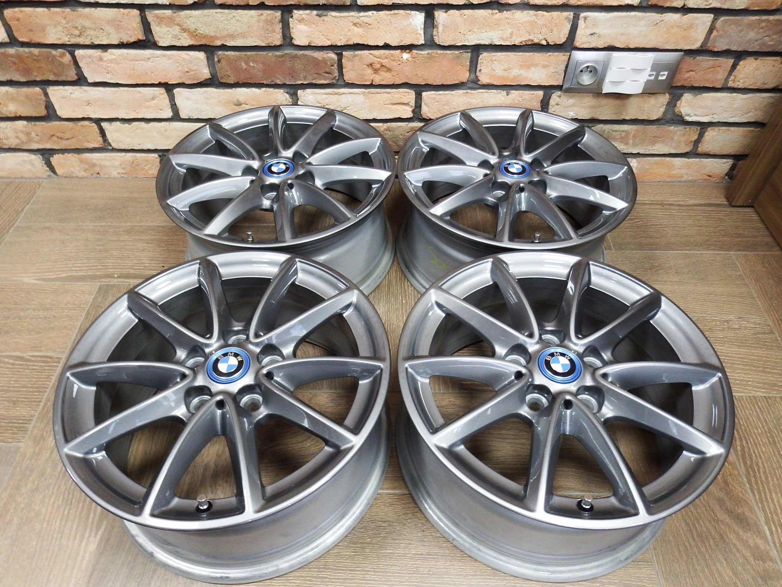 Alu Felge BMW F45 X1 Aluminum rim 16 Zoll 7.0J 5x112 52ET