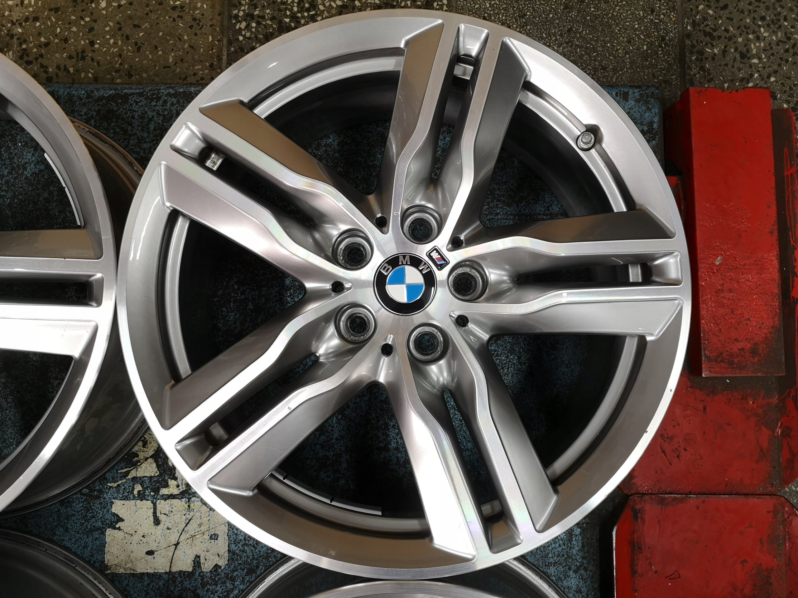 Alu Felge BMW X1 F48 F48 X1 Aluminum rim 18 Zoll 7.5J 5x112 51ET 7850456