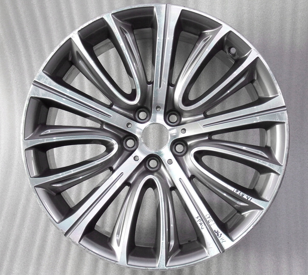 1x Alu Felge BMW X2 G11 G12 G11 X1 Aluminum rim 20 Zoll 10.0J 5x112 41ET 6863111