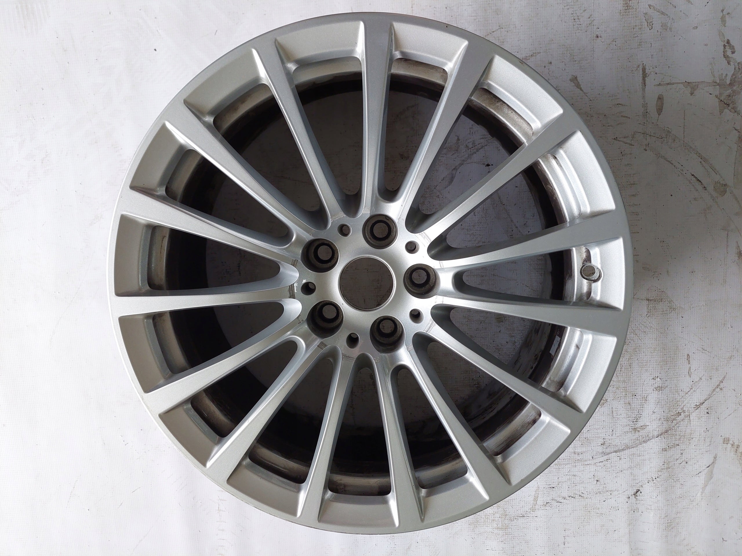 Alu Felge BMW G31 G30 G11 G30 G31 X1  18 Zoll 8.0J 5x112 -30ET 6861224