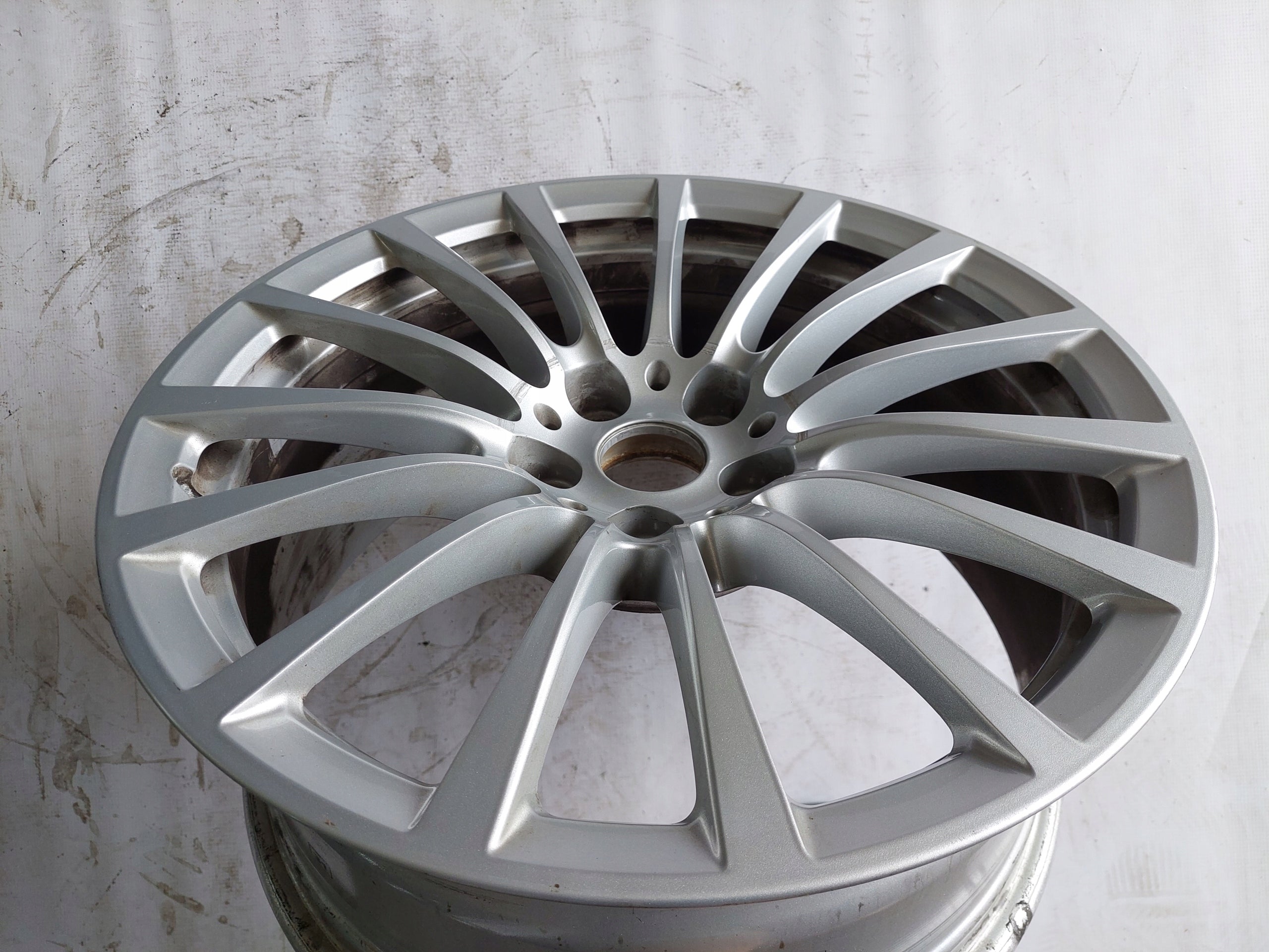 Alu Felge BMW G31 G30 G11 G30 G31 X1  18 Zoll 8.0J 5x112 -30ET 6861224