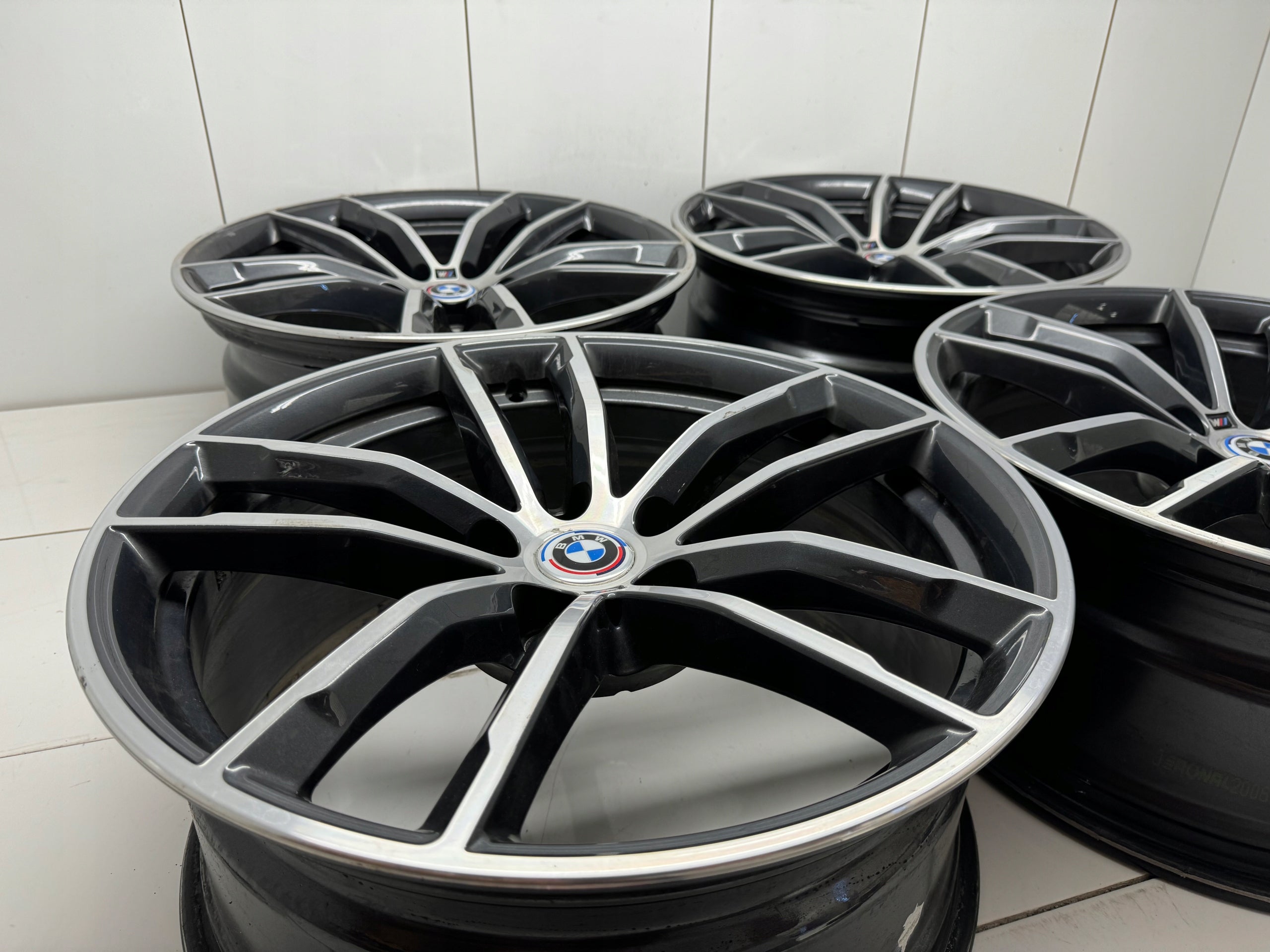 Alu Felge BMW G31 G30 G11 G30 G31 X1 18 Zoll 8.0J 5x112 30ET 8093915