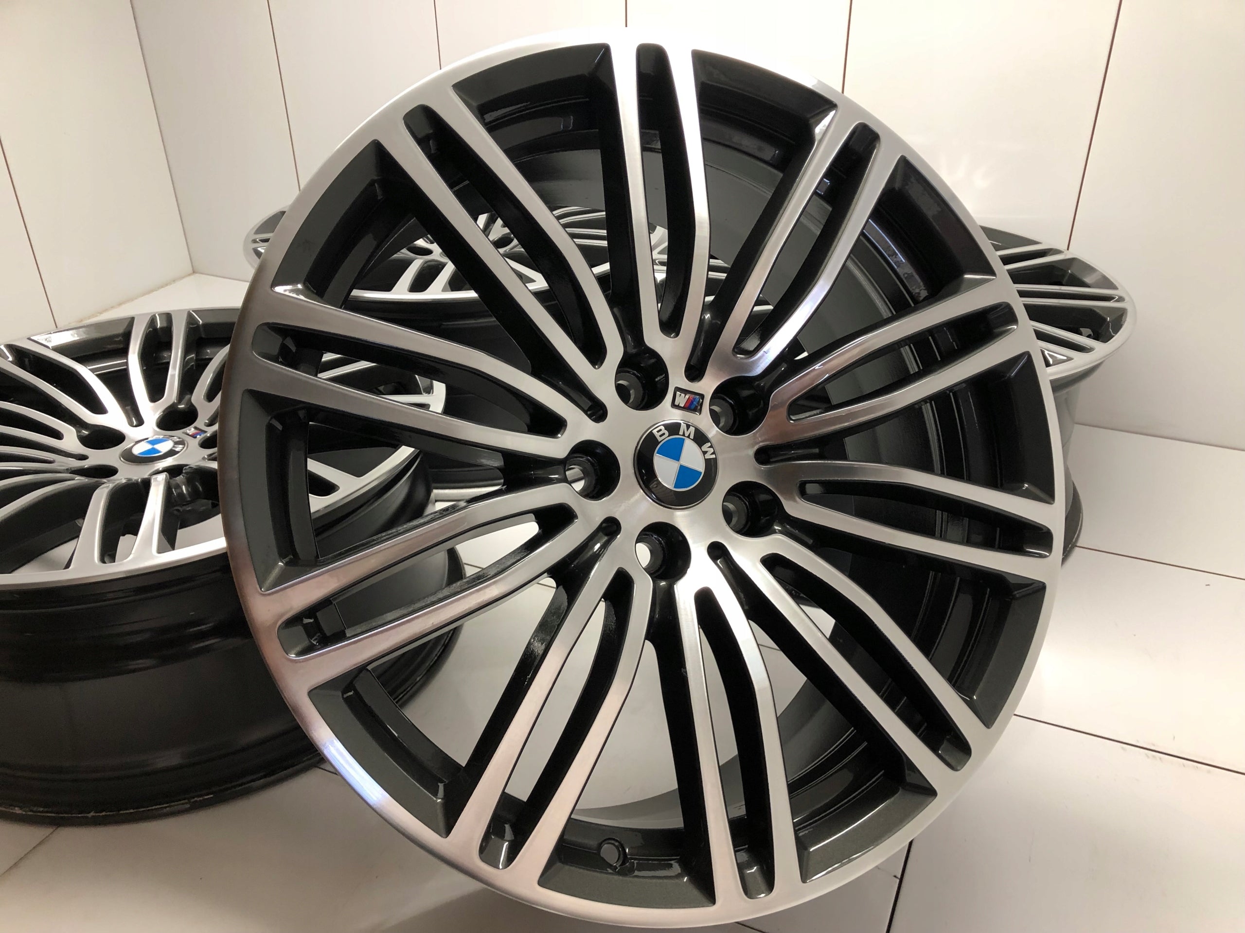 Alu Felge BMW G30 G11 X1 G30 G31 G31 Aluminum rim 19 Zoll 8.0J 5x112 30ET