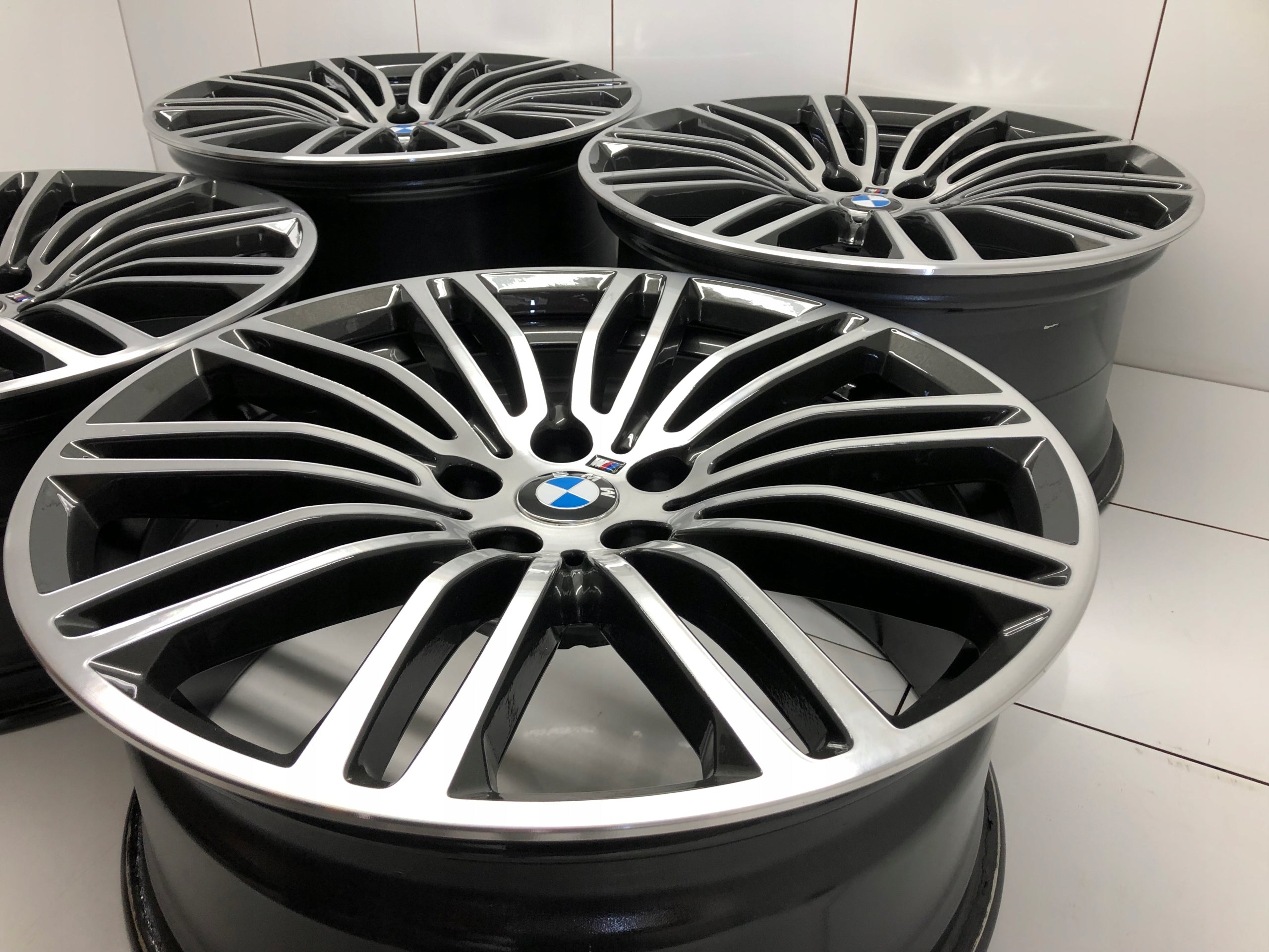 Alu Felge BMW G30 G11 X1 G30 G31 G31 Aluminum rim 19 Zoll 8.0J 5x112 30ET