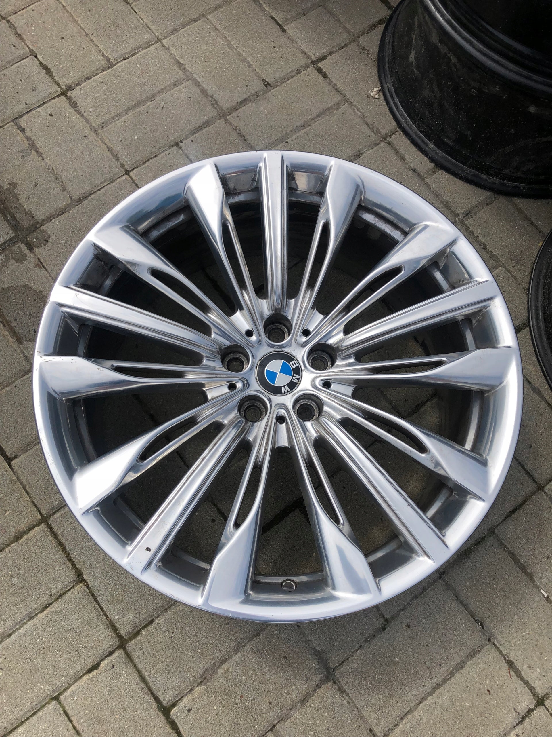 1x Alu Felge BMW X2 G11 X1 Aluminum rim 20 Zoll 8.5J 5x112 25ET 6868051