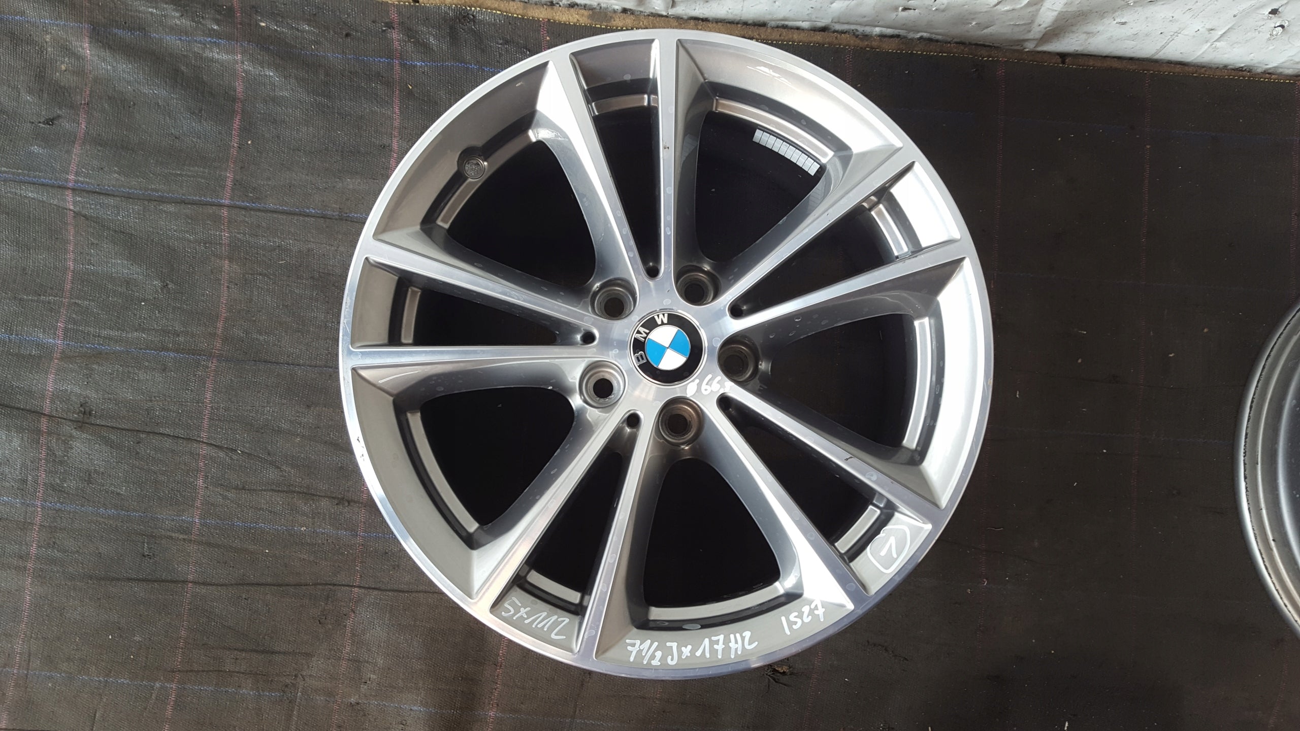 Alu Felge BMW G30 G21 X1 G20 G20 G21 Aluminum rim 17 Zoll 7.5J 5x112 42ET