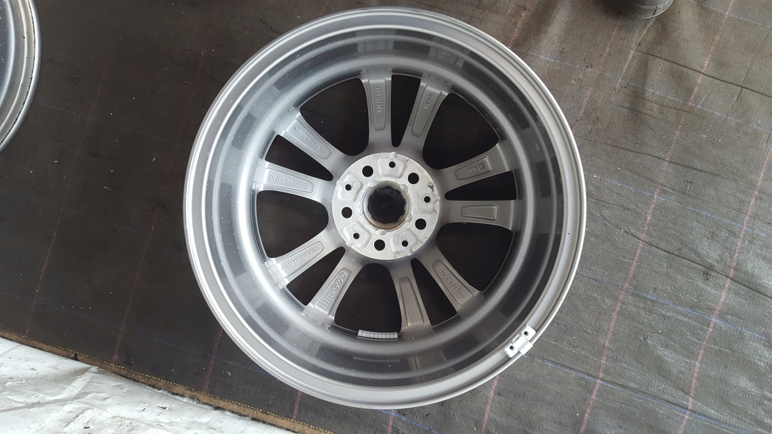 Alu Felge BMW G30 G21 X1 G20 G20 G21 Aluminum rim 17 Zoll 7.5J 5x112 42ET