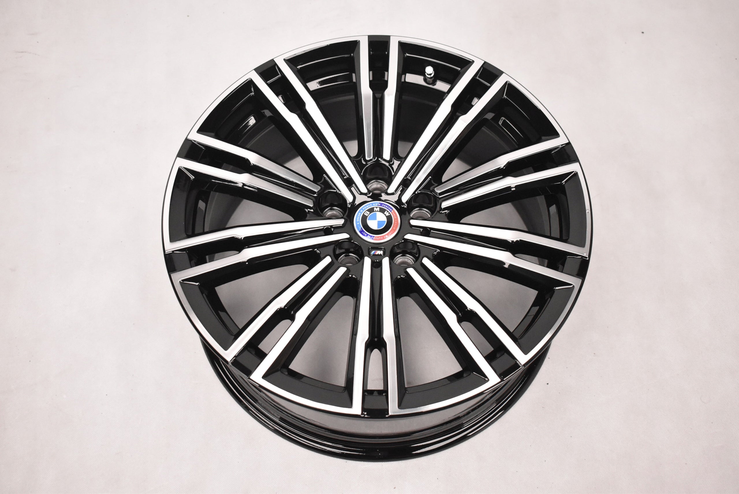 Alu Felge BMW G21 G20 G21 X1 G20 Aluminum rim 18 Zoll 7.5J 5x112 25ET 8089890