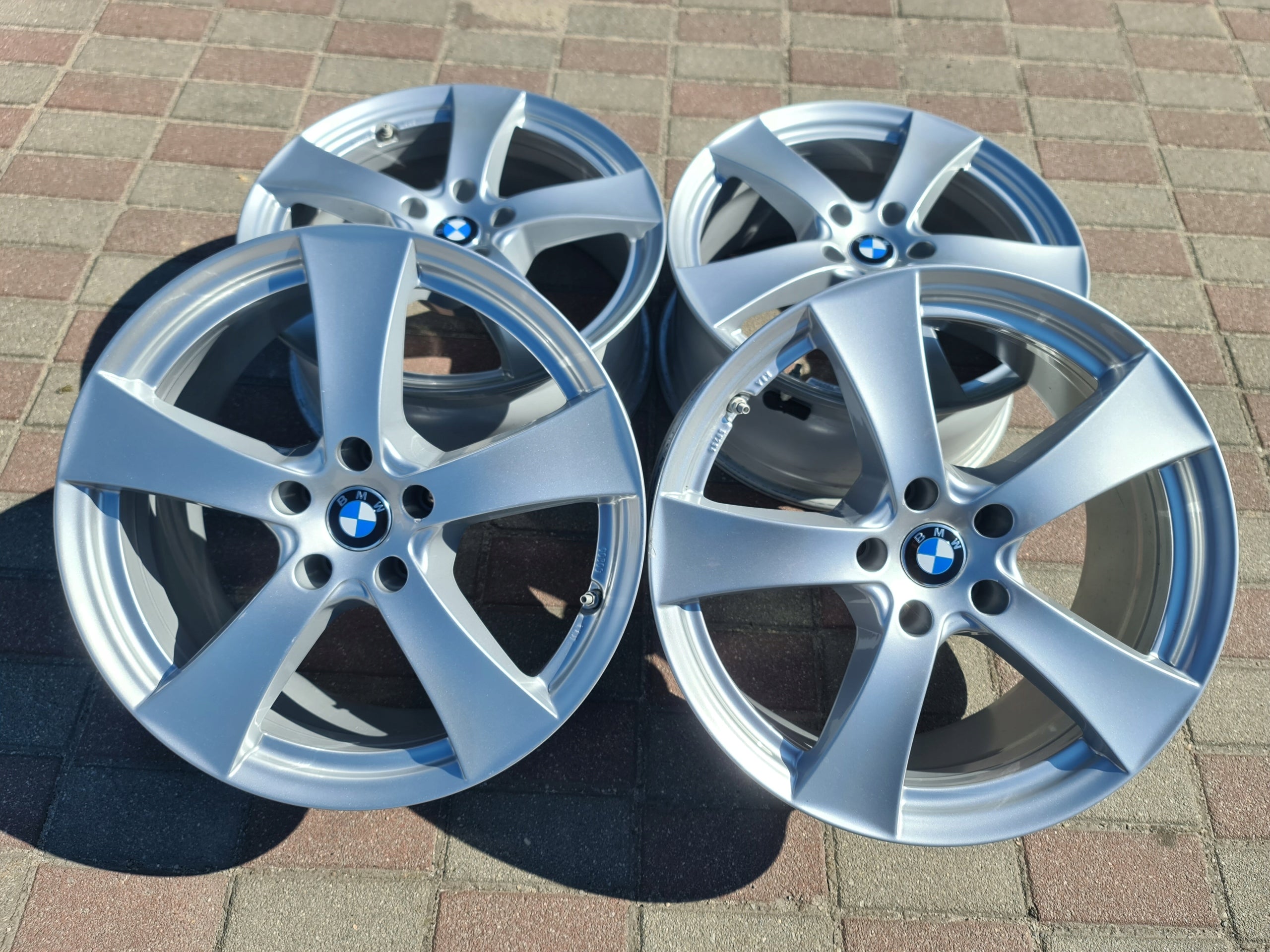 Alu Felge BMW G30 X1 G30 G31 G31 G20 Aluminum rim 18 Zoll 8.0J 5x112 30ET