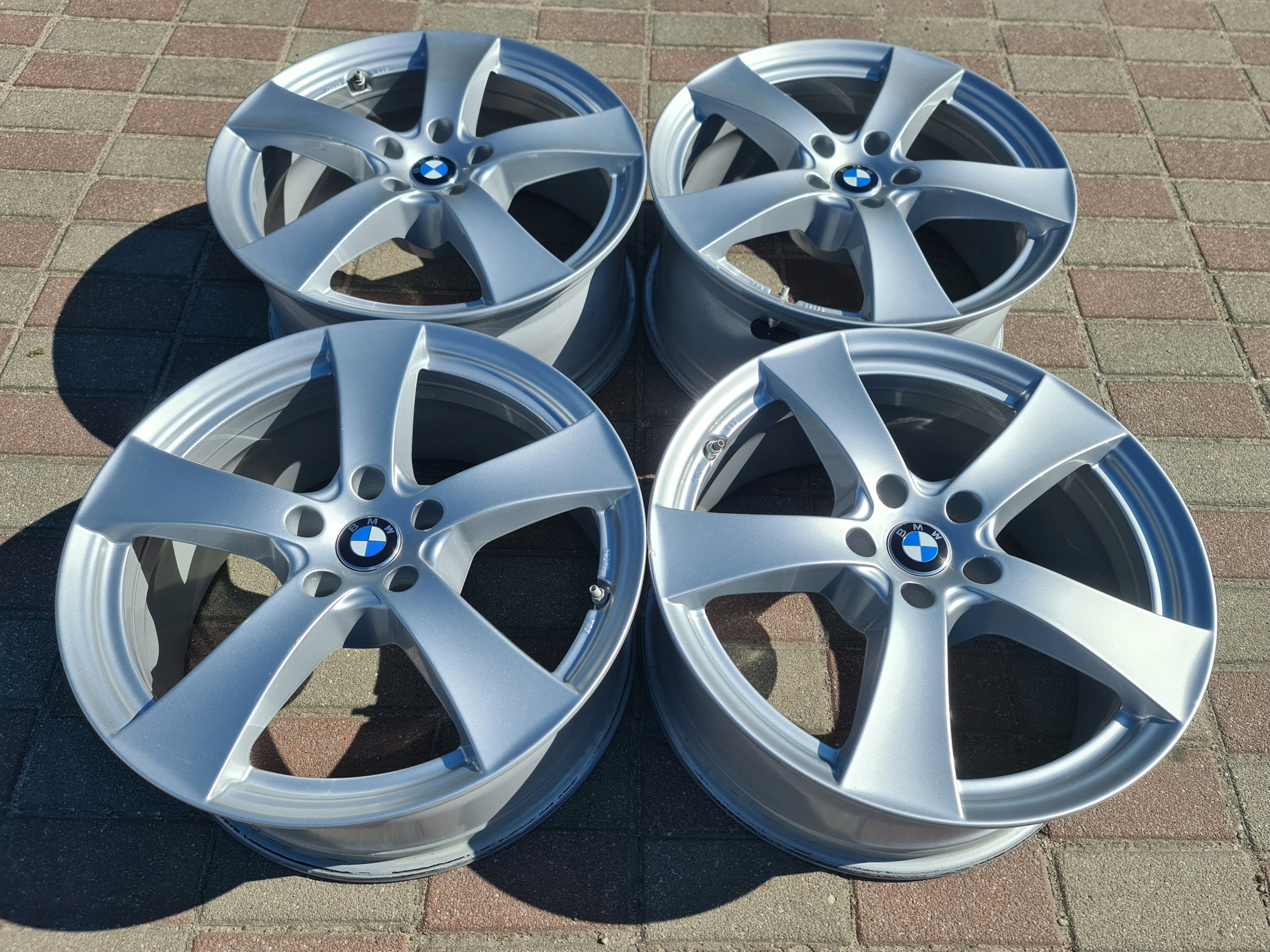 Alu Felge BMW G30 X1 G30 G31 G31 G20 Aluminum rim 18 Zoll 8.0J 5x112 30ET