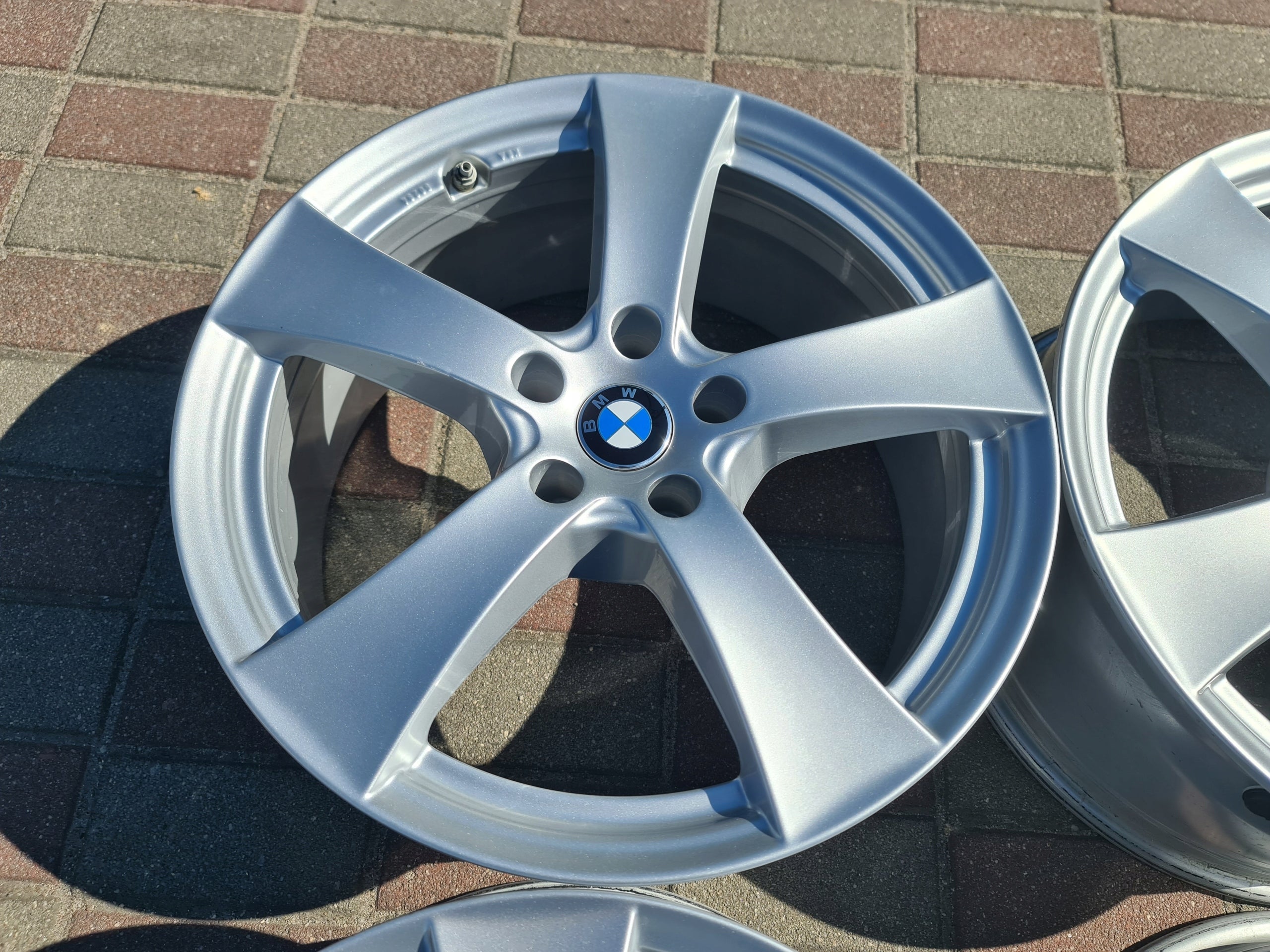 Alu Felge BMW G30 X1 G30 G31 G31 G20 Aluminum rim 18 Zoll 8.0J 5x112 30ET