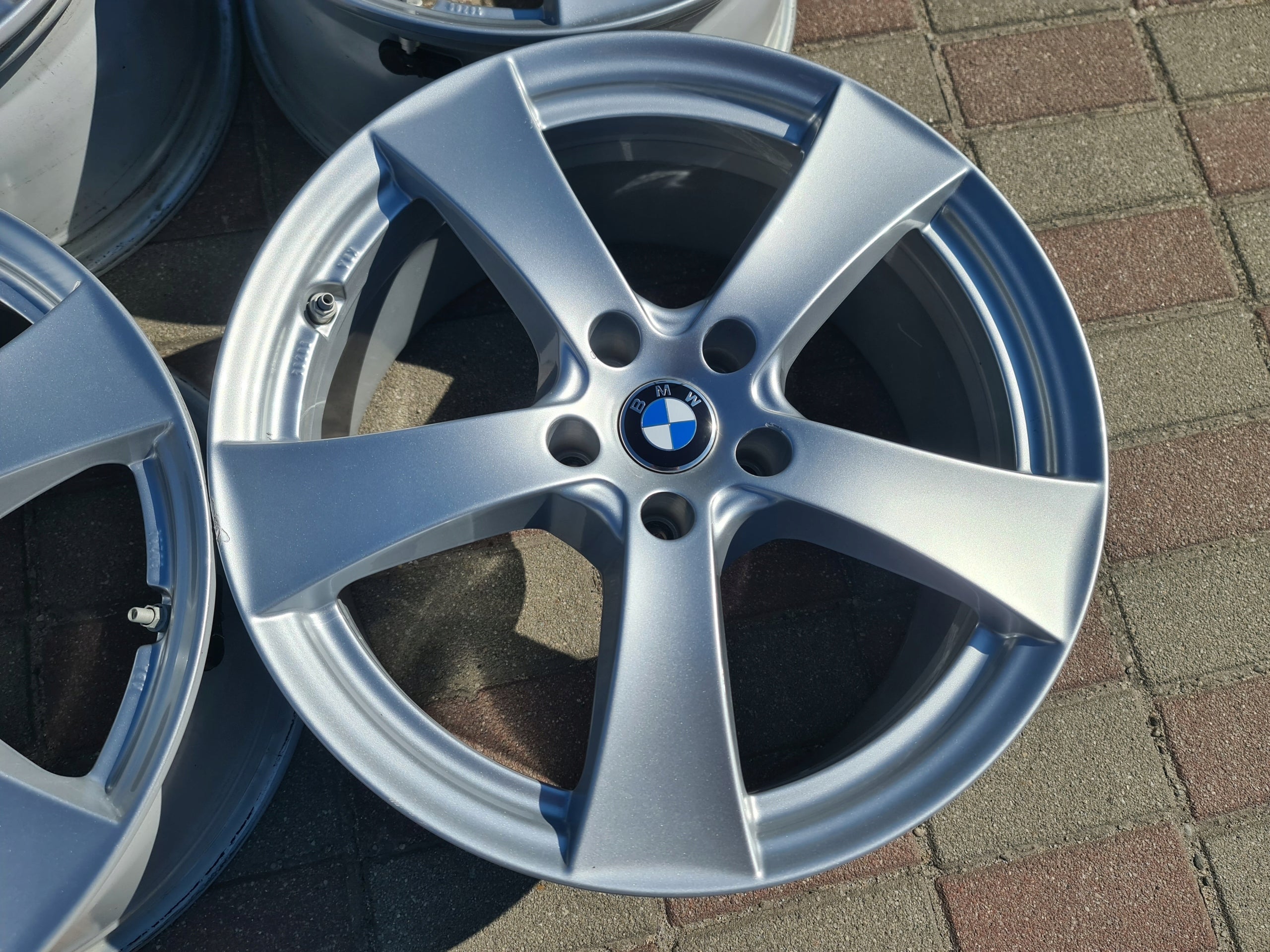 Alu Felge BMW G30 X1 G30 G31 G31 G20 Aluminum rim 18 Zoll 8.0J 5x112 30ET