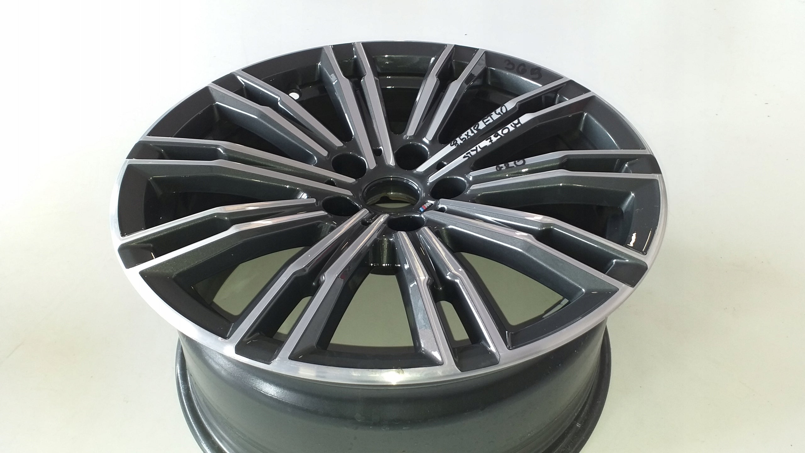 1x Alu Felge BMW G20 X1 Aluminum rim 18 Zoll 8.5J 5x112 40ET