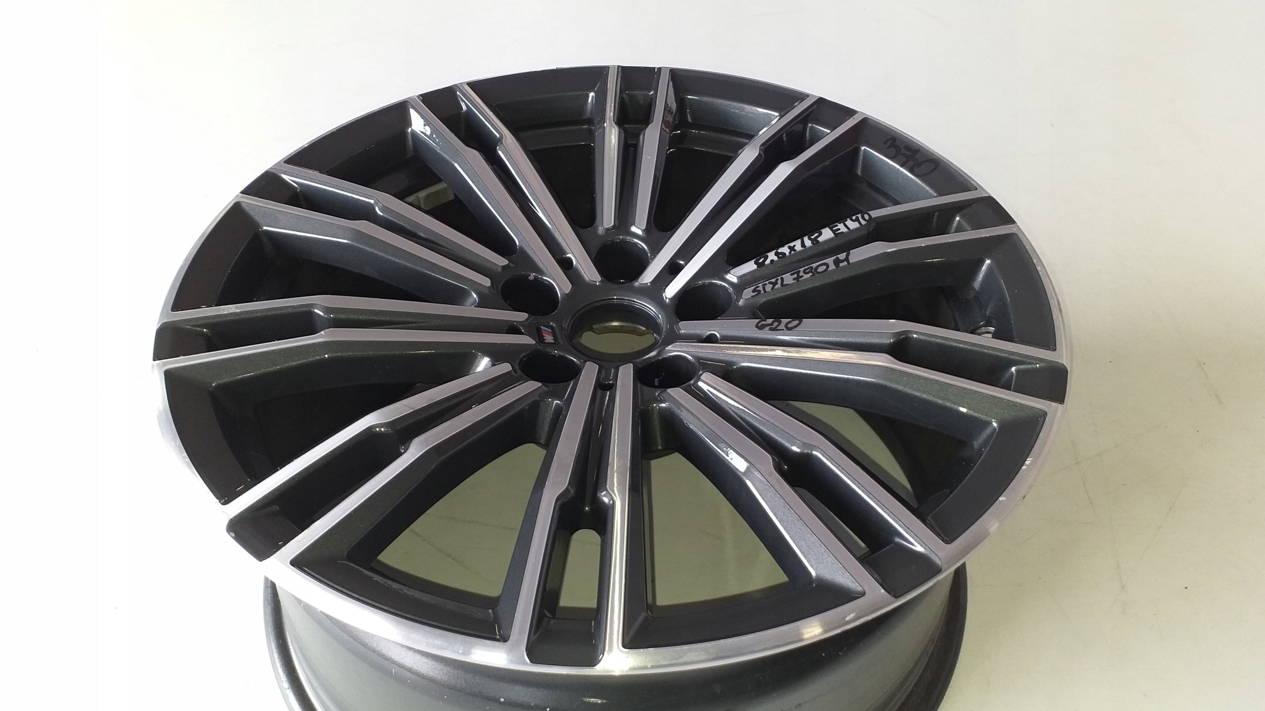 1x Alu Felge BMW G20 X1 Aluminum rim 18 Zoll 8.5J 5x112 40ET