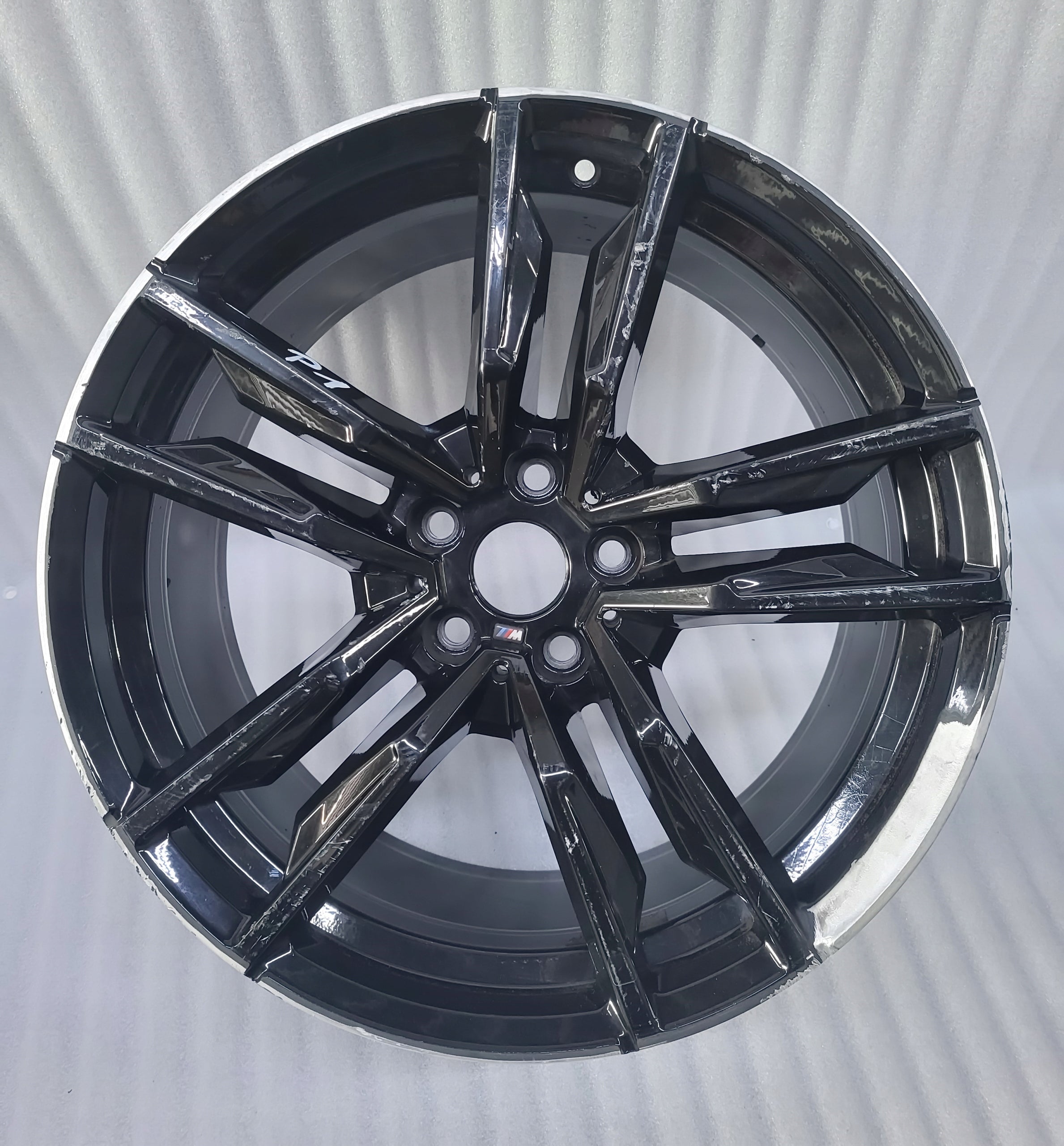 1x Alu Felge BMW X1 Z4 G29 G29 Z4 Aluminum rim 19 Zoll 9.0J 5x112 32ET 8091763