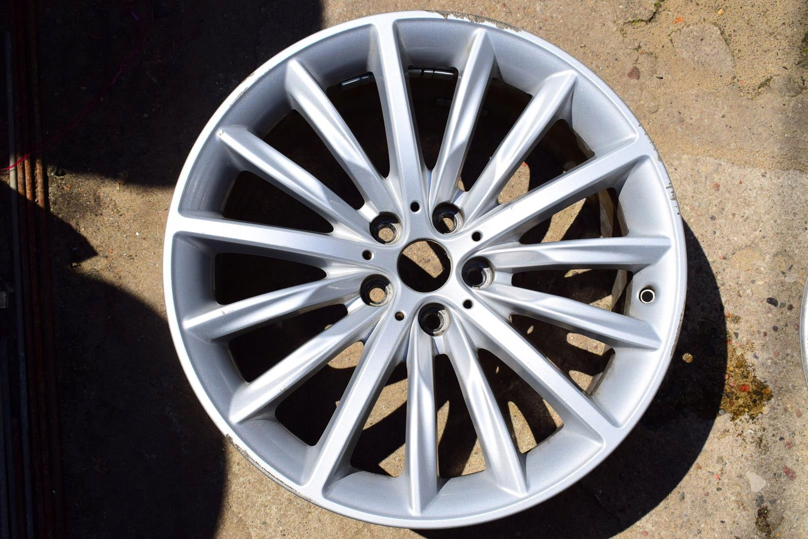 1x Alu Felge BMW G30 G31 G30 G31 X1 Aluminum rim 19 Zoll 8.0J 5x112 30ET