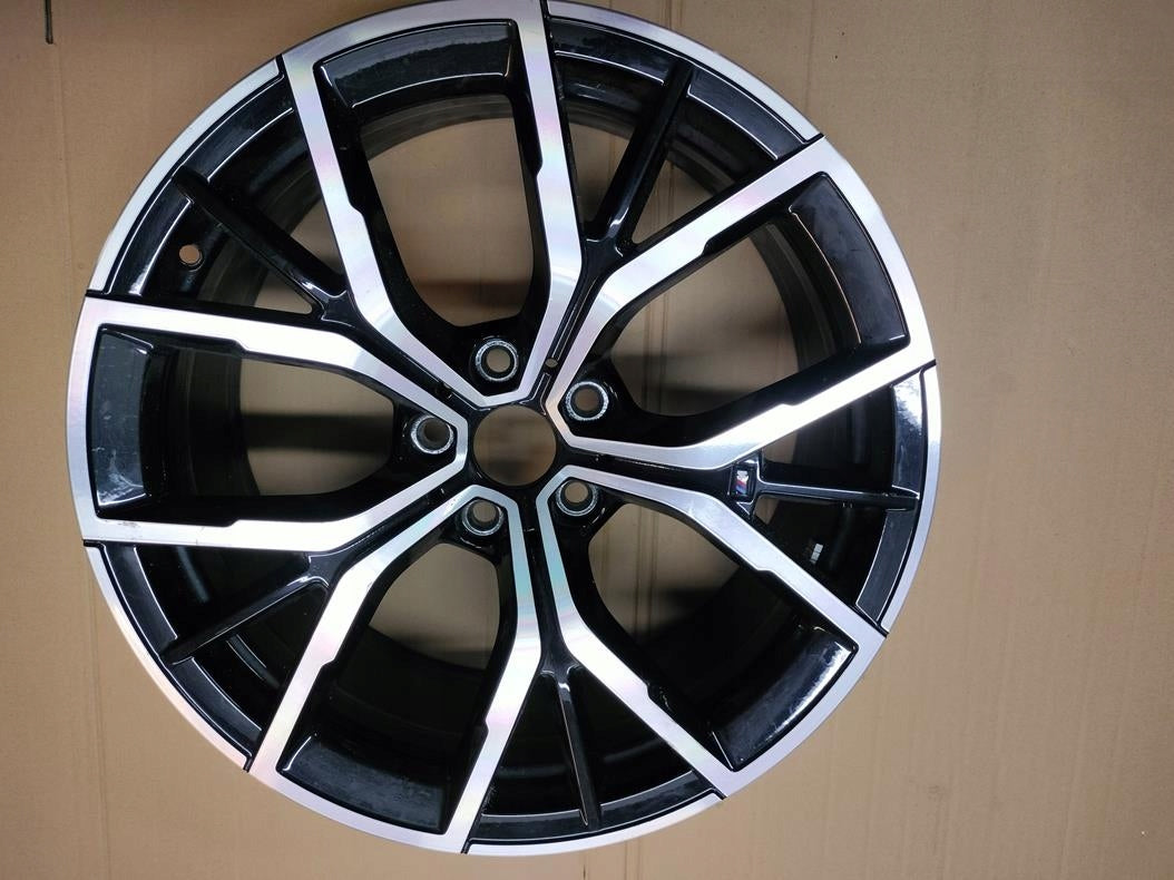 1x Alu Felge BMW G31 G30 G31 X1 G30 Aluminum rim 19 Zoll 8.0J 5x112 30ET 8747234