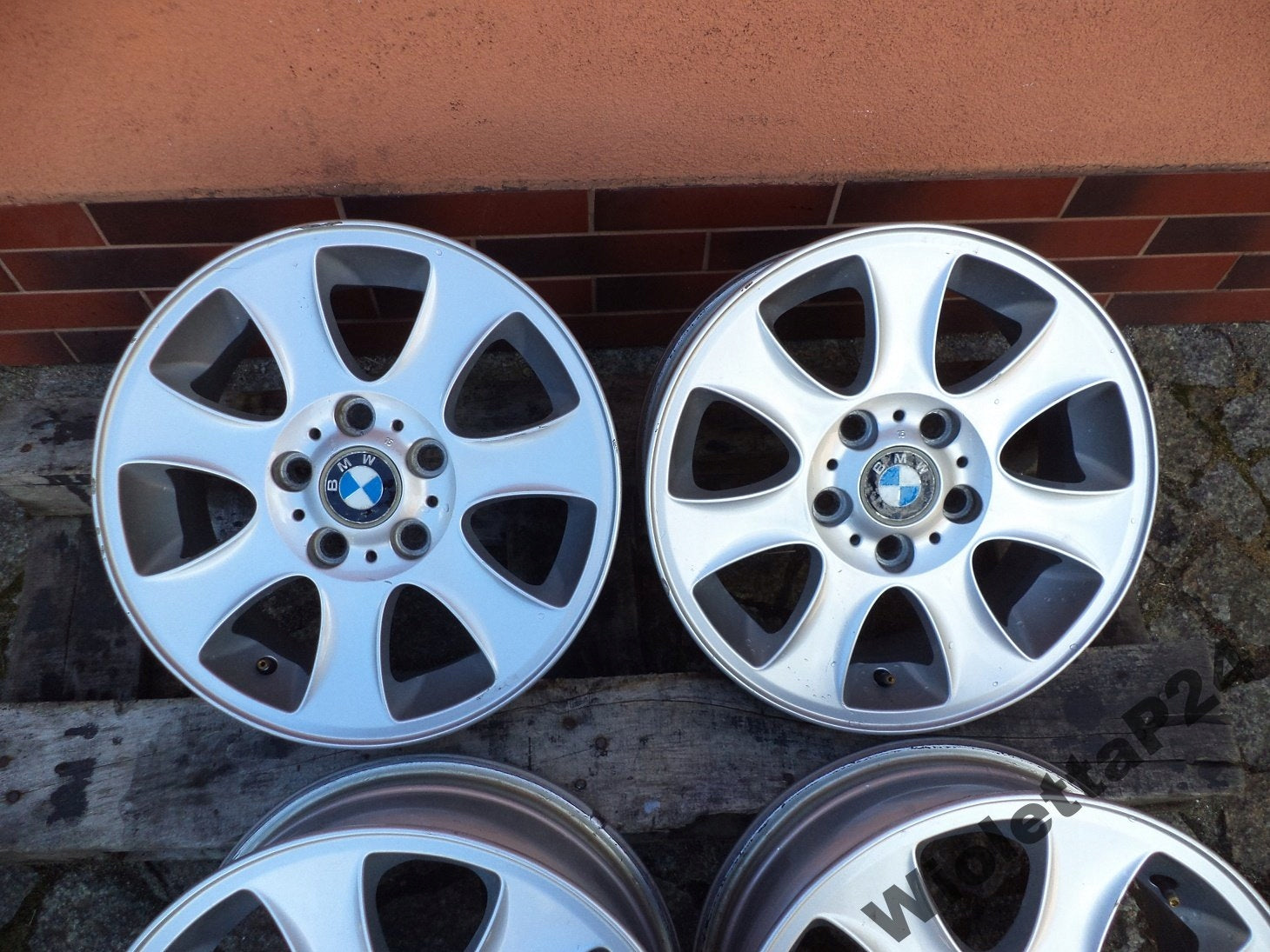 Alu Felge BMW X1 Aluminum rim 16 Zoll 7.0J 5x120 44ET