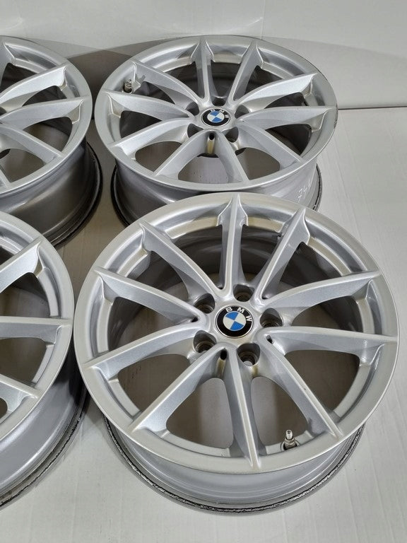 Alu Felge BMW X1 Aluminum rim 17 Zoll 7.5J 5x112 27ET 6868217