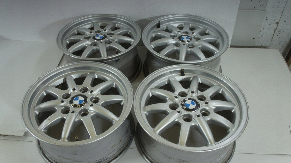 Alu Felge BMW X1 Aluminum rim 15 Zoll 7.0J 5x120 47ET 1182608