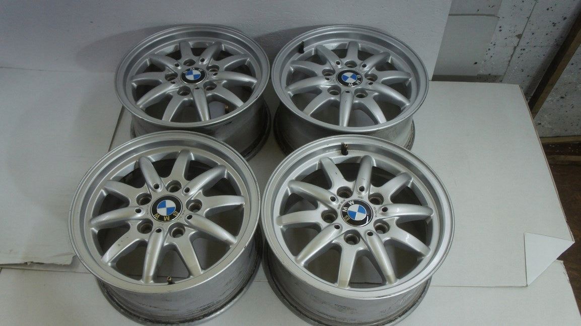 Alu Felge BMW X1 Aluminum rim 15 Zoll 7.0J 5x120 47ET 1182608