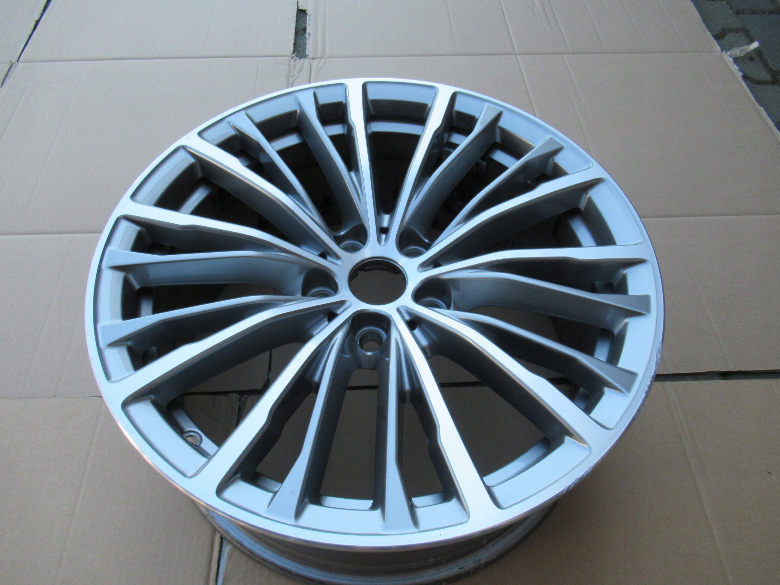 1x Alu Felge BMW X1 Aluminum rim 18 Zoll 7.5J 5x112