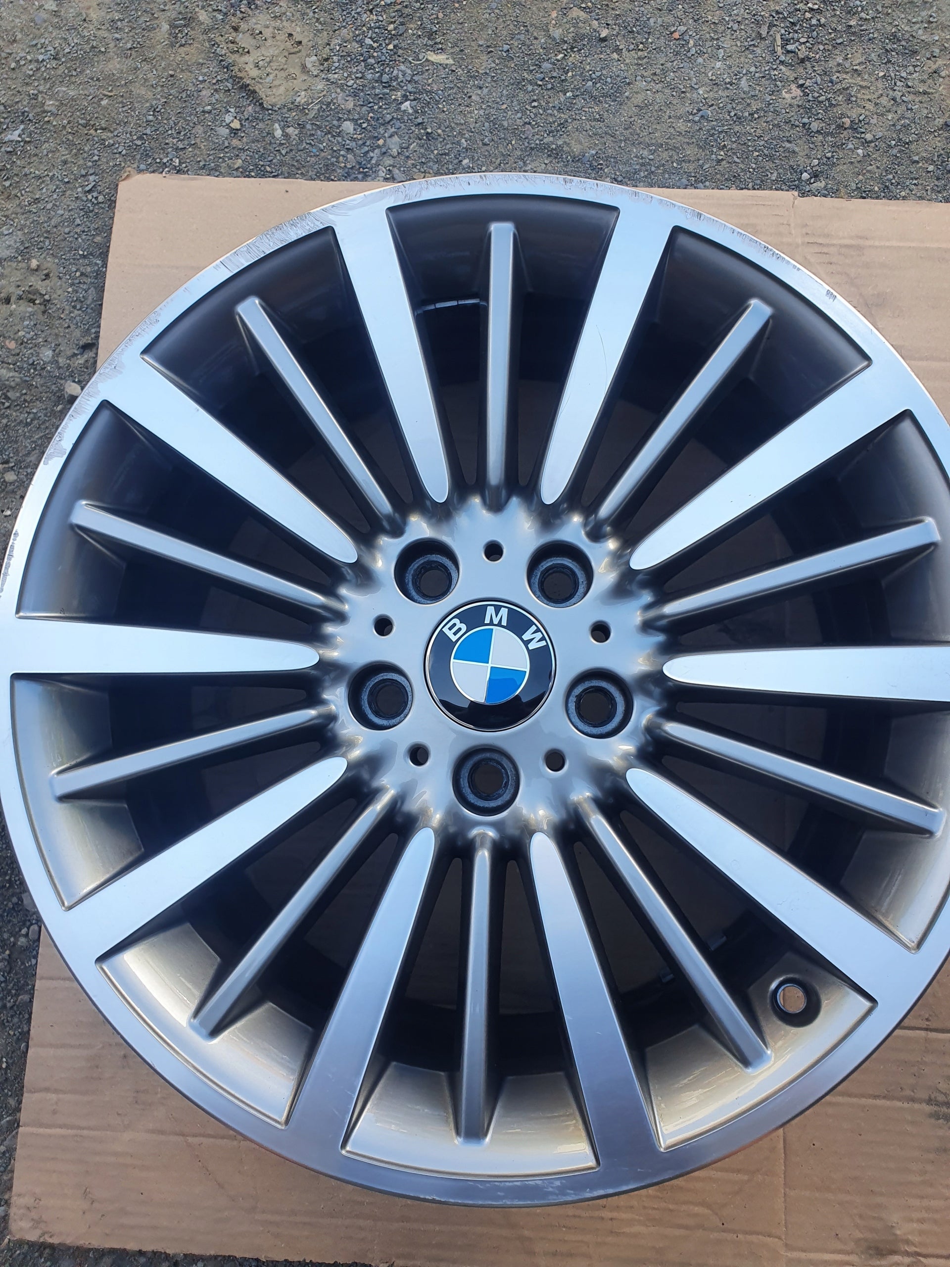 1x Alu Felge BMW X1 Aluminum rim 18 Zoll 8.0J 5x120 34ET