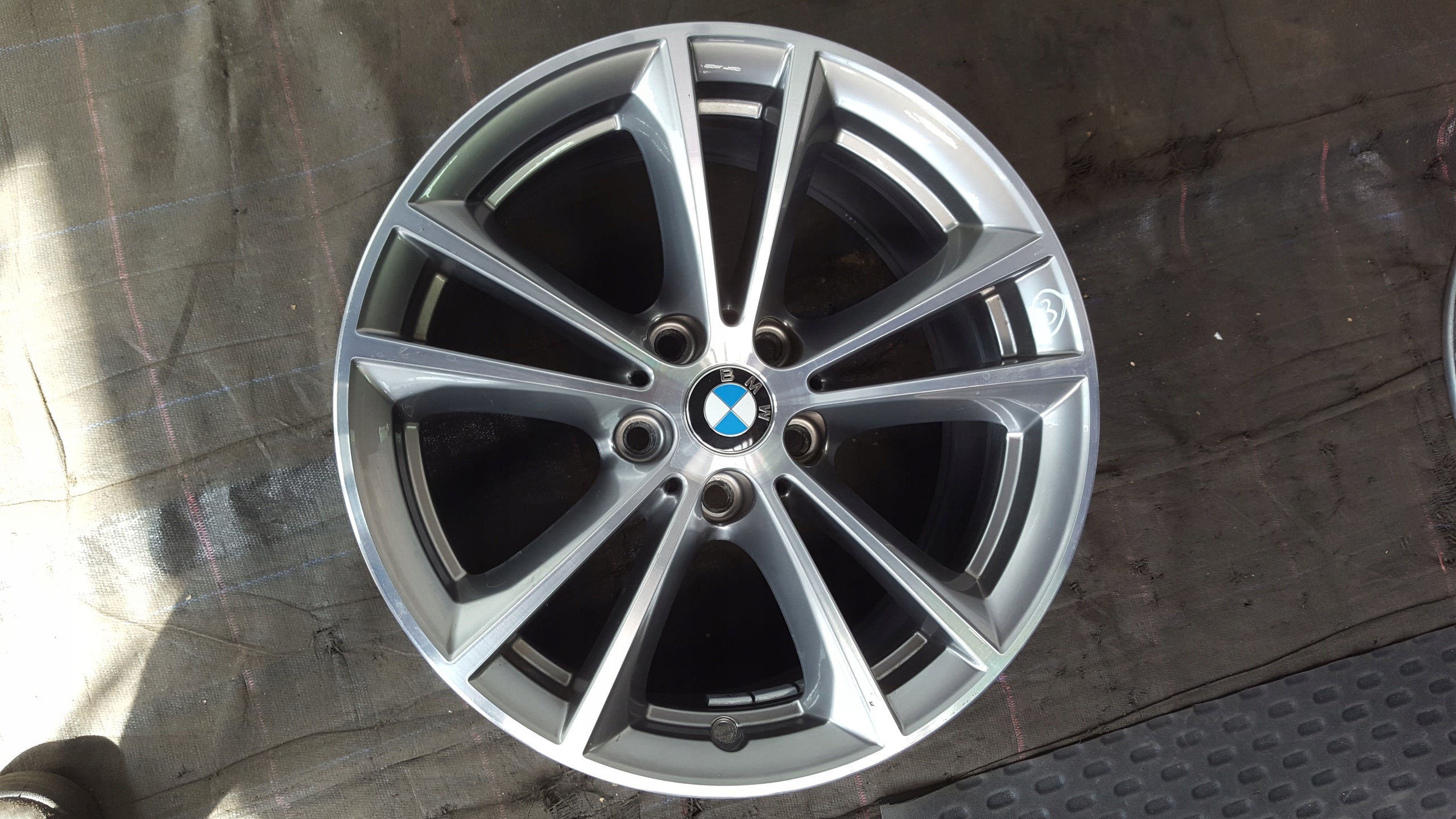 Alu Felge BMW X1 Aluminum rim 17 Zoll 7.5J 5x112 27ET