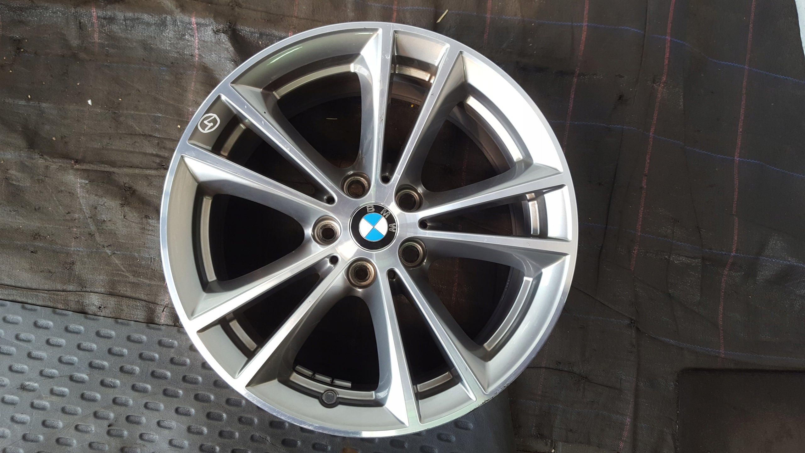 Alu Felge BMW X1 Aluminum rim 17 Zoll 7.5J 5x112 27ET