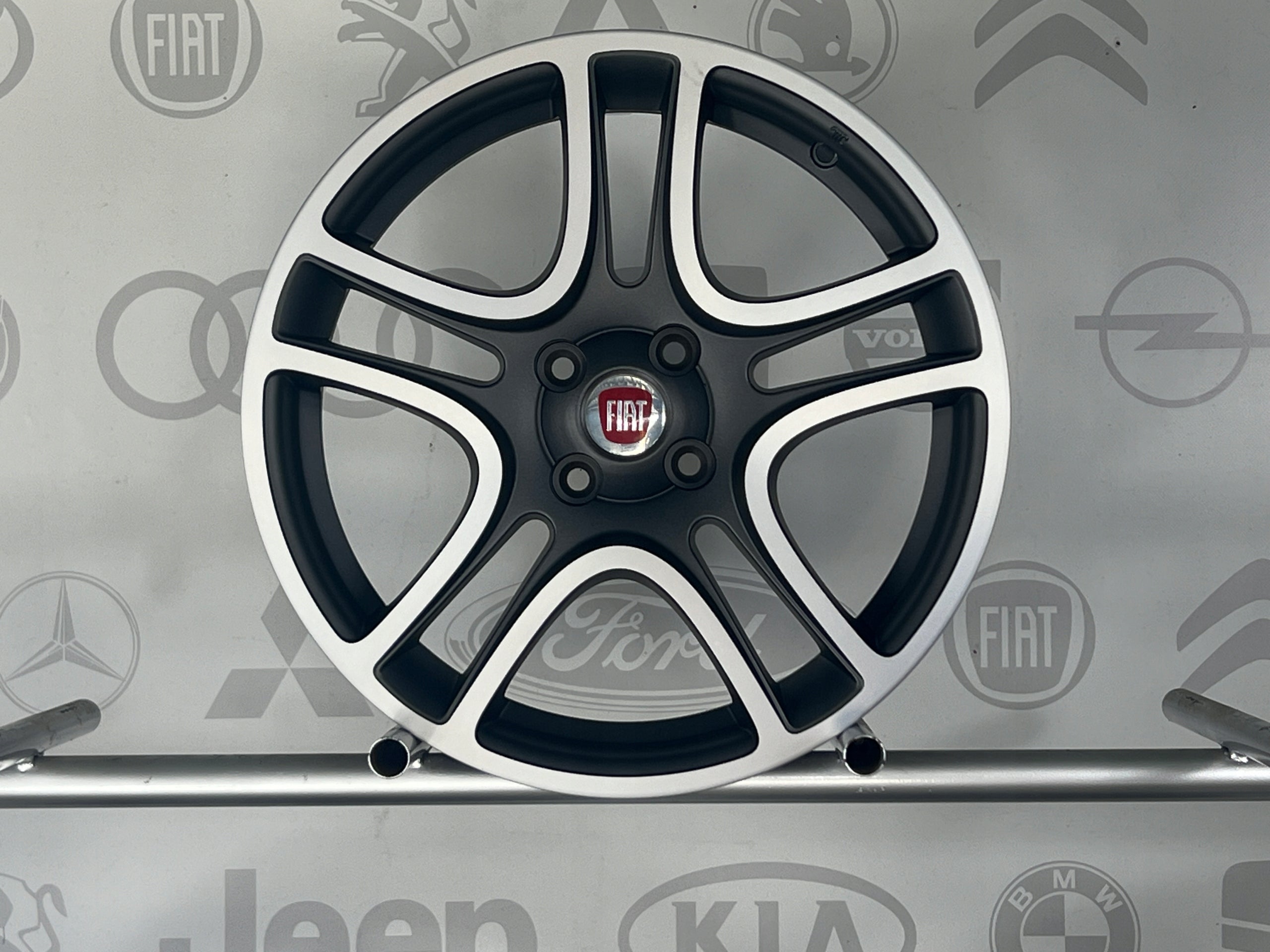 Alu Felge Fiat Punto 124 Aluminum rim 17 Zoll 6.5J 4x100 46ET 735478916