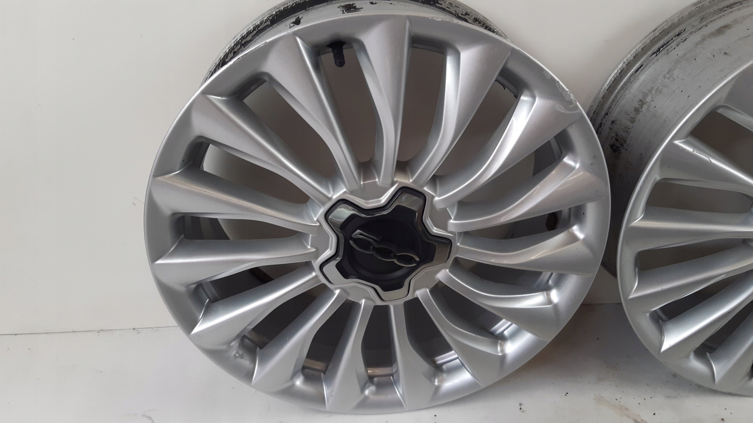 Alu Felge Fiat 500 500X Aluminum rim 18 Zoll 7.0J 5x110 735625315