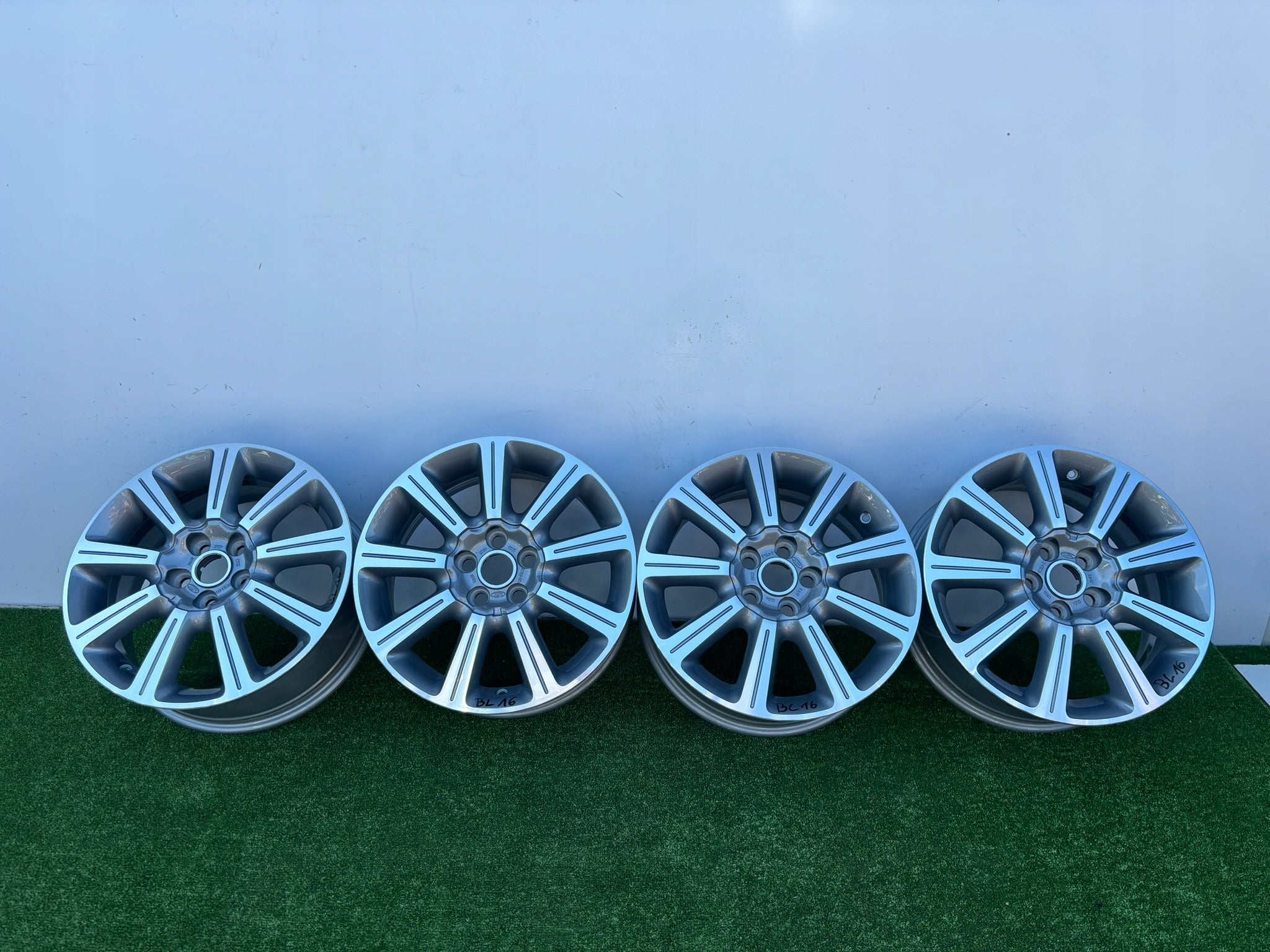 Alu Felge Ford Focus Mondeo Aluminum rim 17 Zoll 7.0J 5x108 55ET