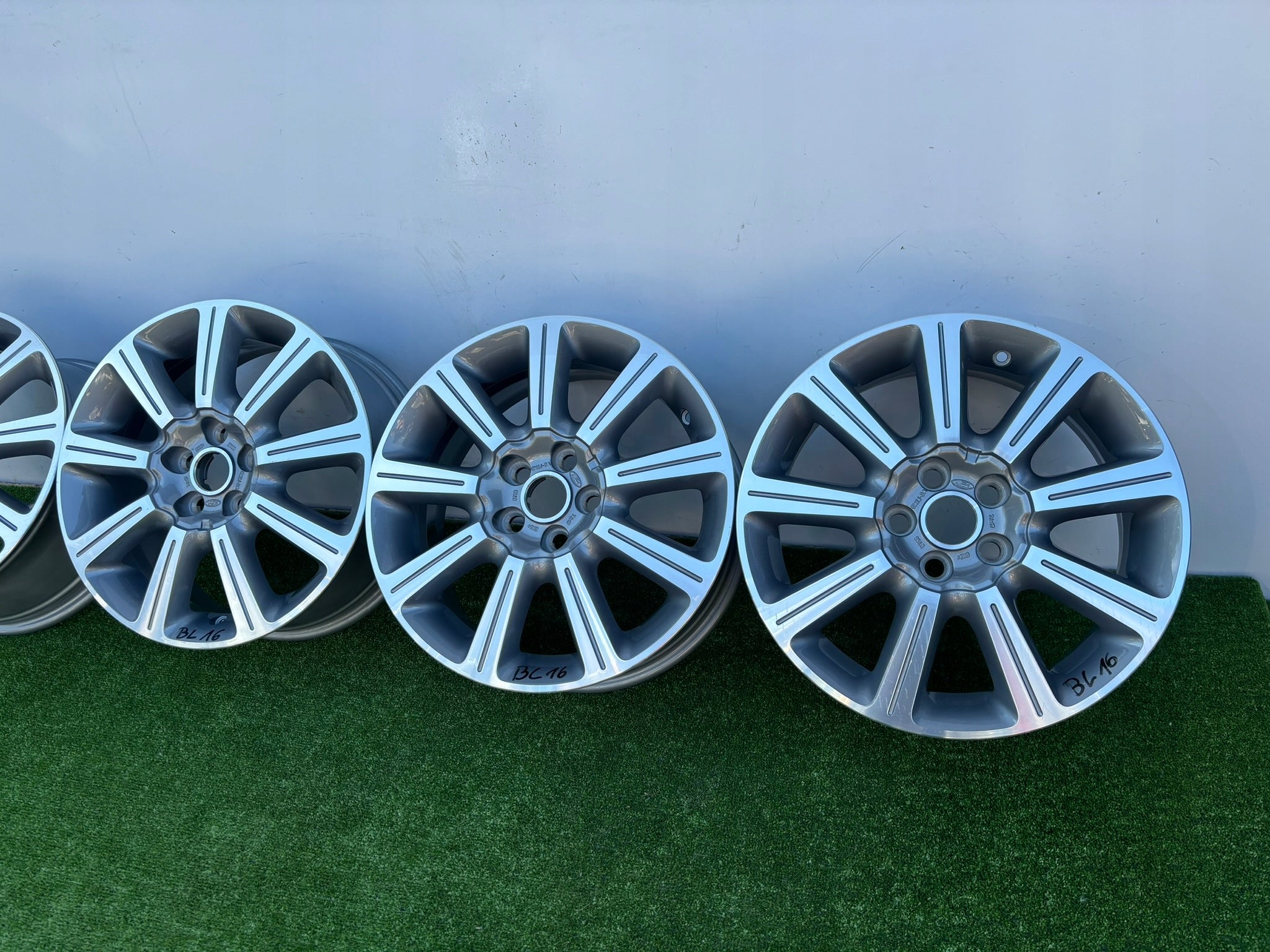 Alu Felge Ford Focus Mondeo Aluminum rim 17 Zoll 7.0J 5x108 55ET