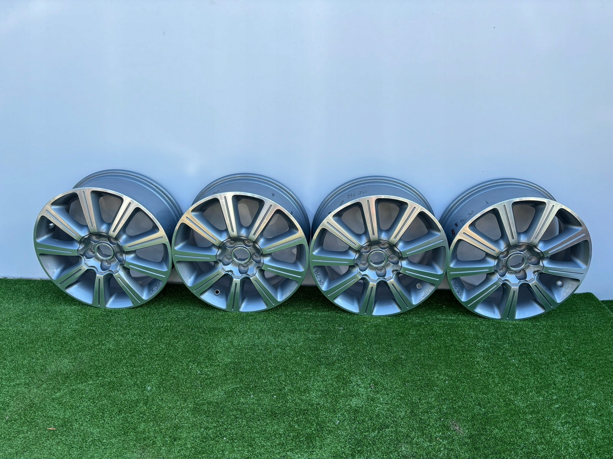 Alu Felge Ford Focus Mondeo Aluminum rim 17 Zoll 7.0J 5x108 55ET