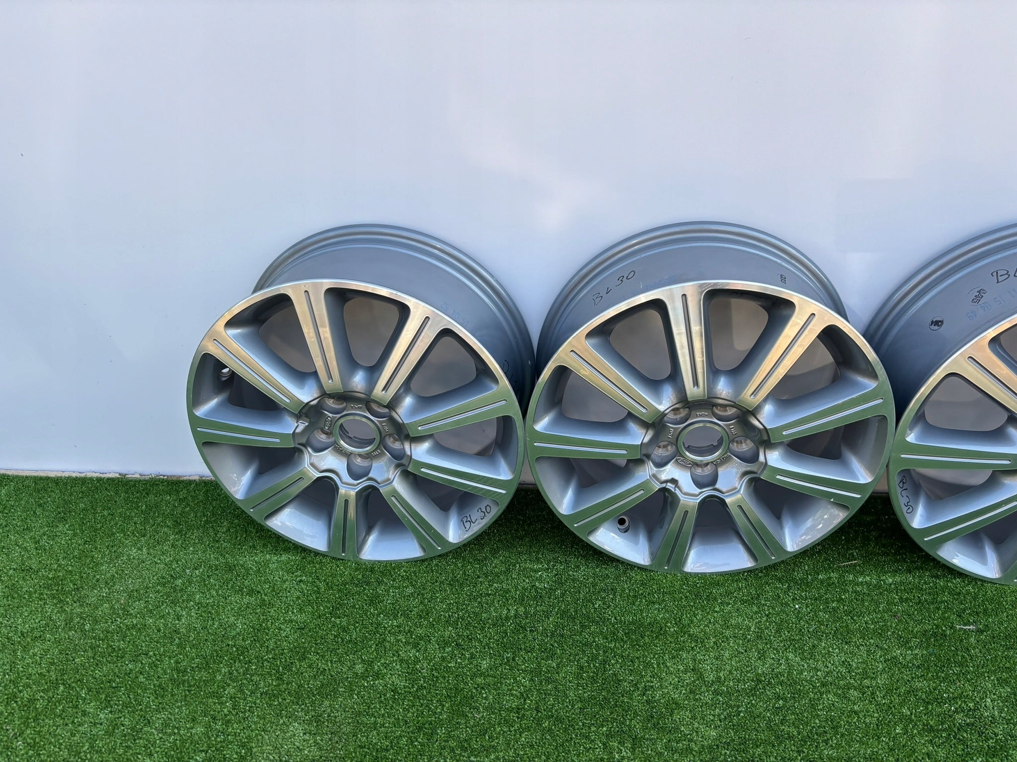 Alu Felge Ford Focus Mondeo Aluminum rim 17 Zoll 7.0J 5x108 55ET