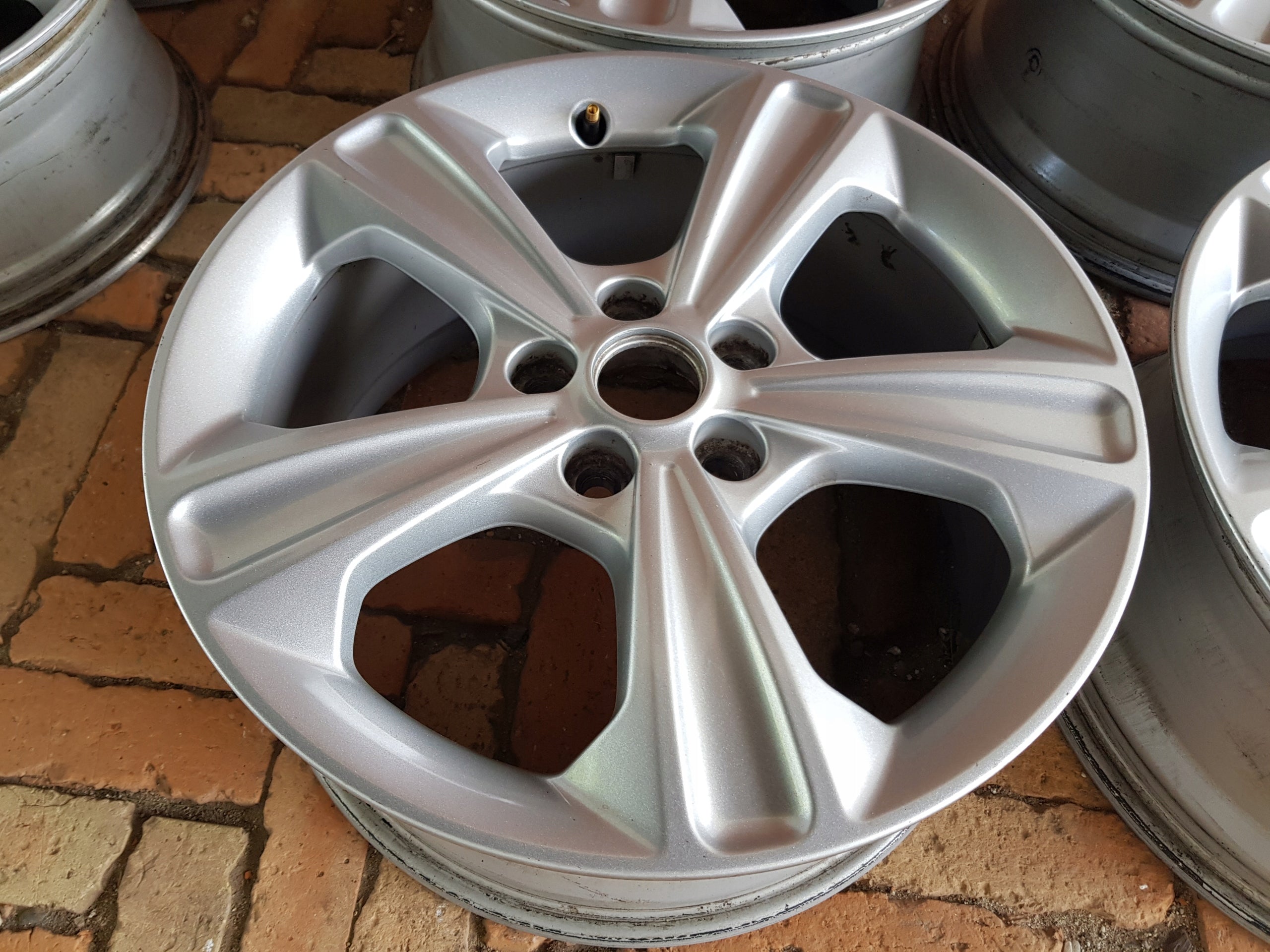 Alu Felge Ford Kuga Mondeo Aluminum rim 17 Zoll 7.5J 5x108 52,5ET CJ5C1007B2A