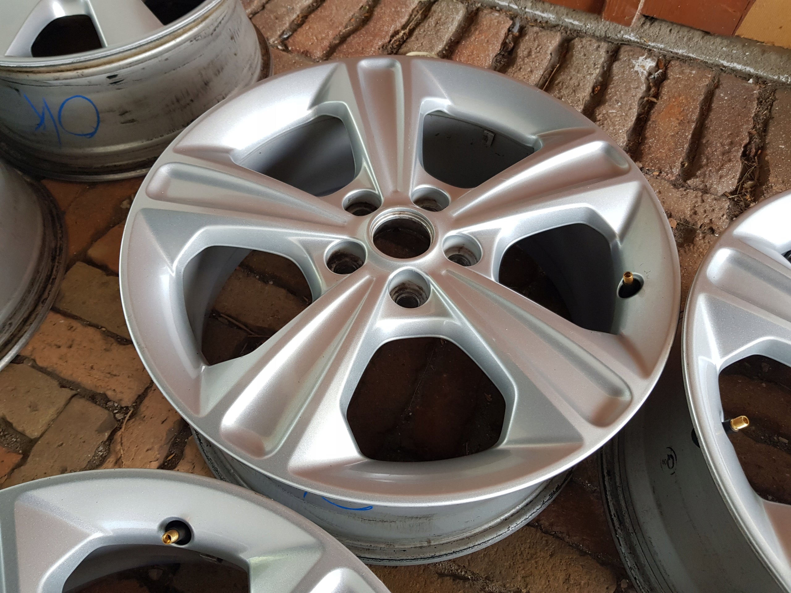 Alu Felge Ford Kuga Mondeo Aluminum rim 17 Zoll 7.5J 5x108 52,5ET CJ5C1007B2A