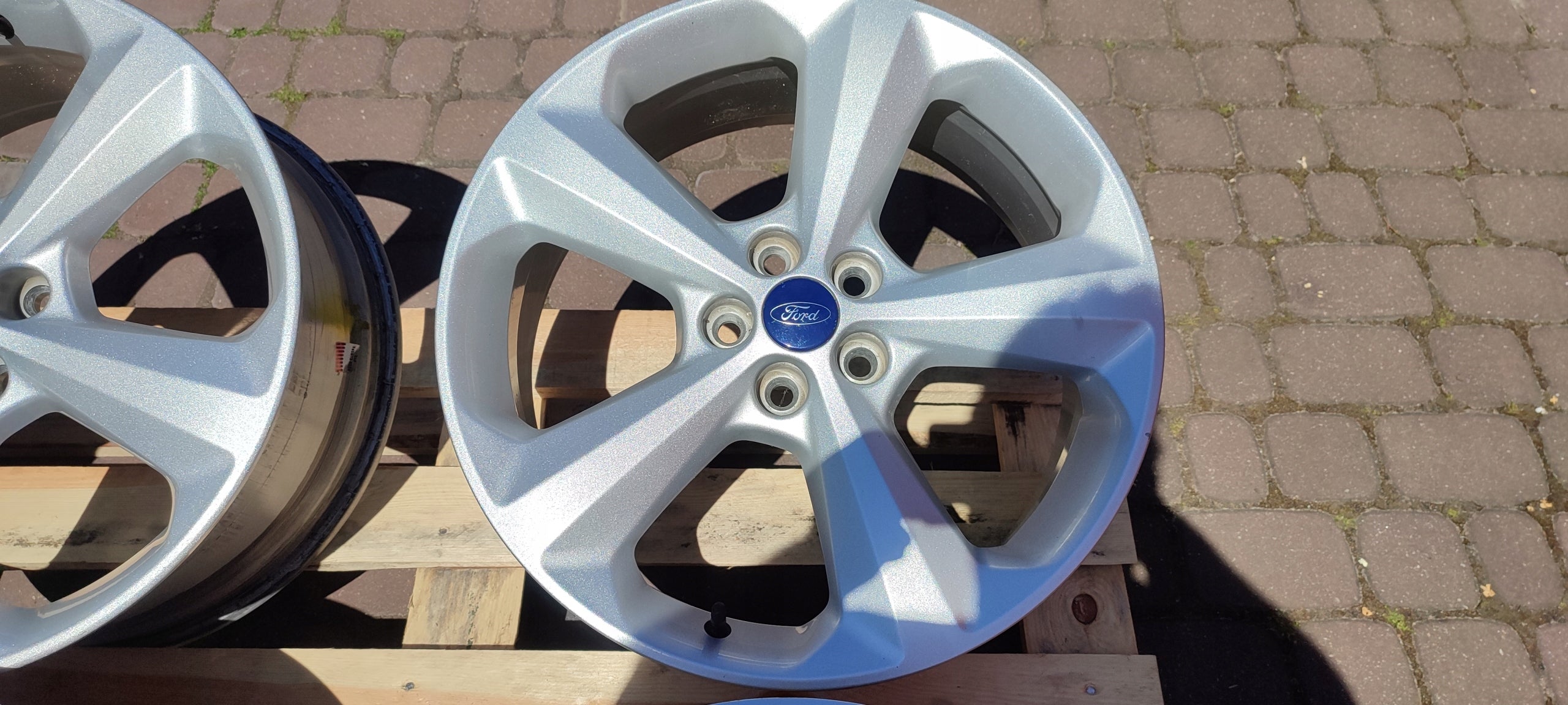 Alu Felge Ford Focus Kuga Mondeo Edge 19 Zoll 8.0J 5x108 52,5ET GT4C1007B1A