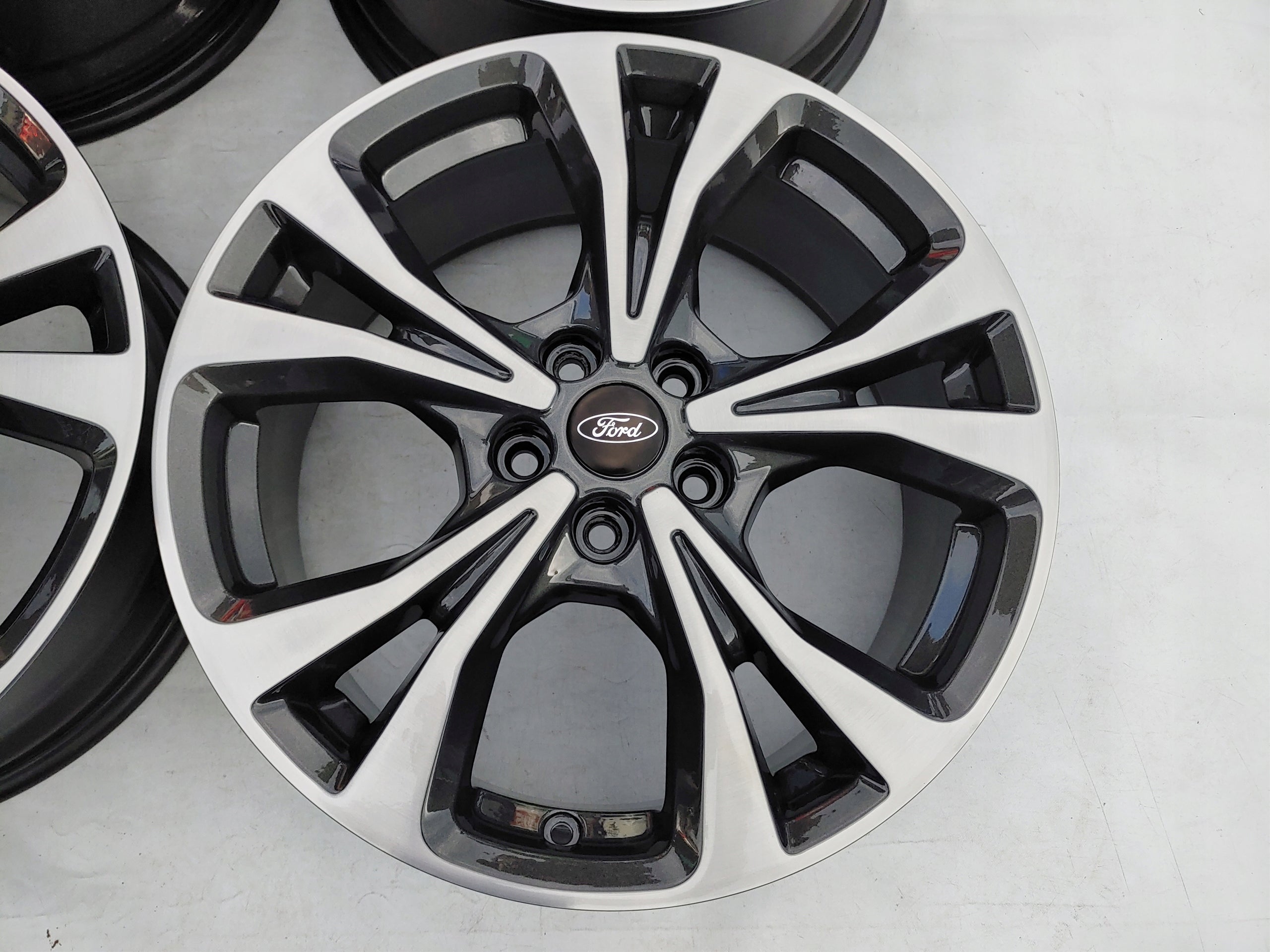 Alu Felge Ford Mustang Focus Kuga Mondeo Puma 18 Zoll 7.5J 5x108 50ET