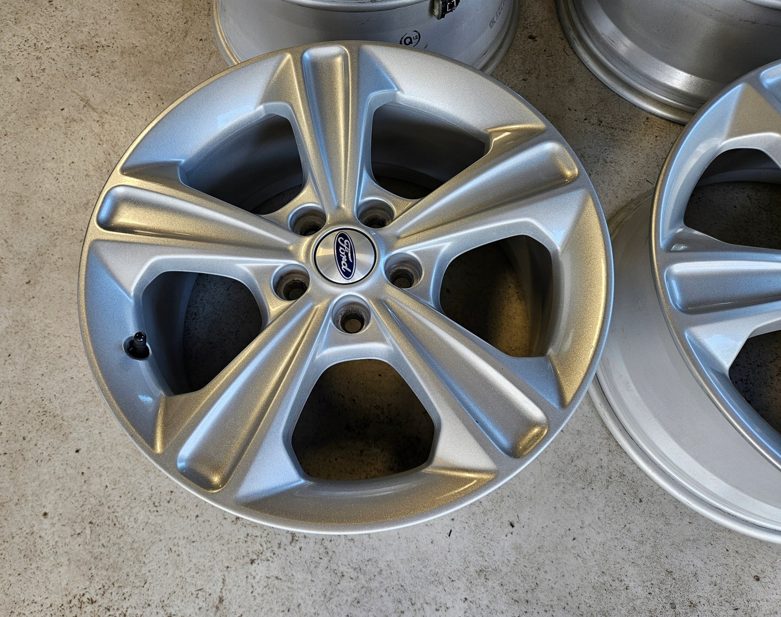 Alu Felge Ford Focus Kuga Mondeo 17 Zoll 7.5J 5x108 52,5ET CJ5C1007B2B