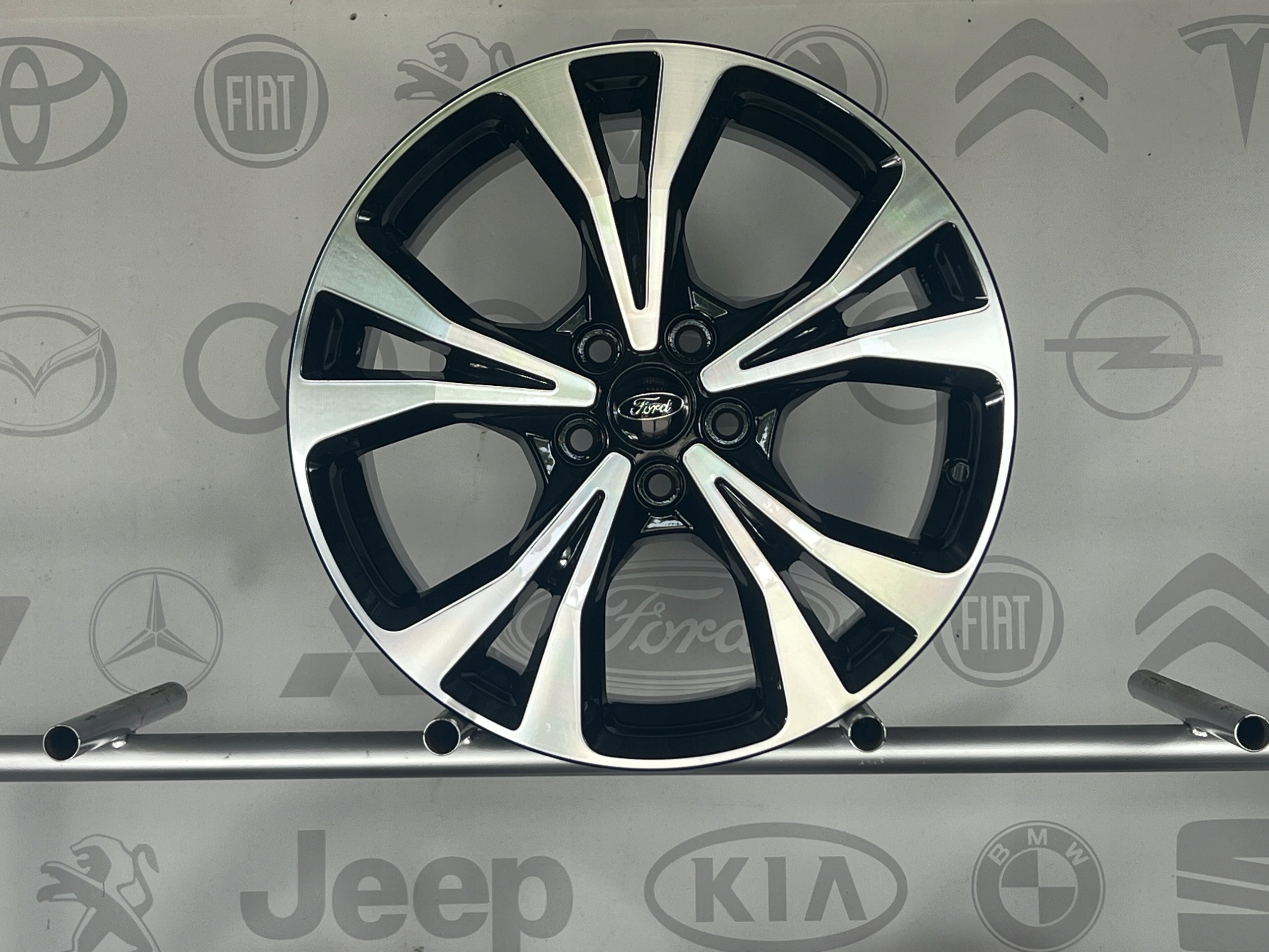 Alu Felge Ford Focus Kuga Mondeo Aluminum rim 18 Zoll 7.5J 5x108 50ET