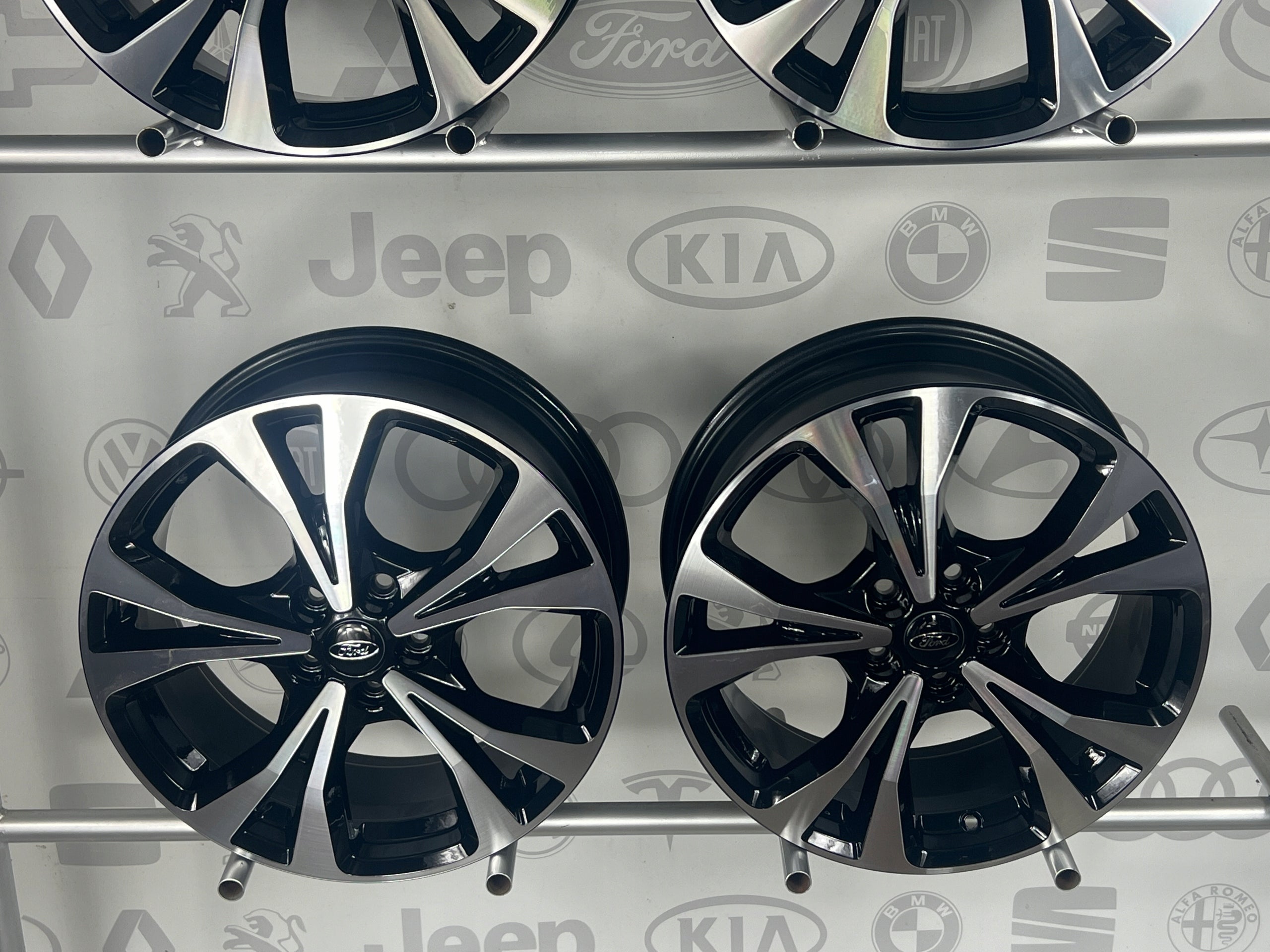 Alu Felge Ford Focus Kuga Mondeo Aluminum rim 18 Zoll 7.5J 5x108 50ET