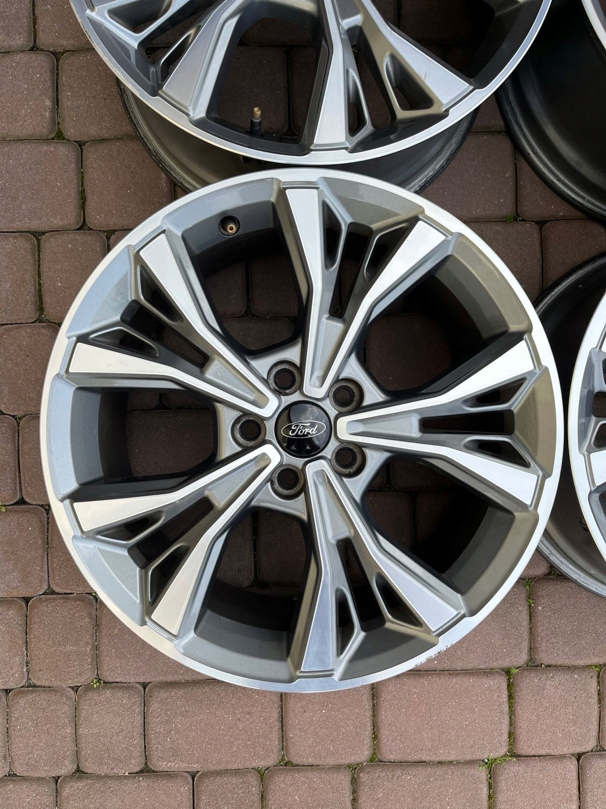 Alu Felge Ford Kuga Mondeo Aluminum rim 18 Zoll 8.0J 5x108