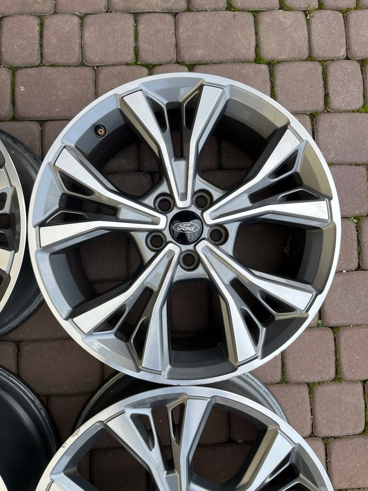 Alu Felge Ford Kuga Mondeo Aluminum rim 18 Zoll 8.0J 5x108