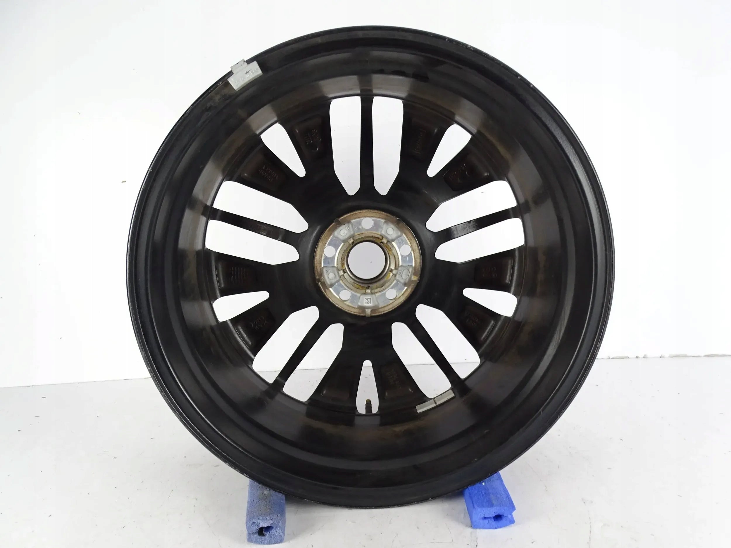 1x Alu Felge Ford Kuga Aluminum rim 19 Zoll 7.5J 5x108